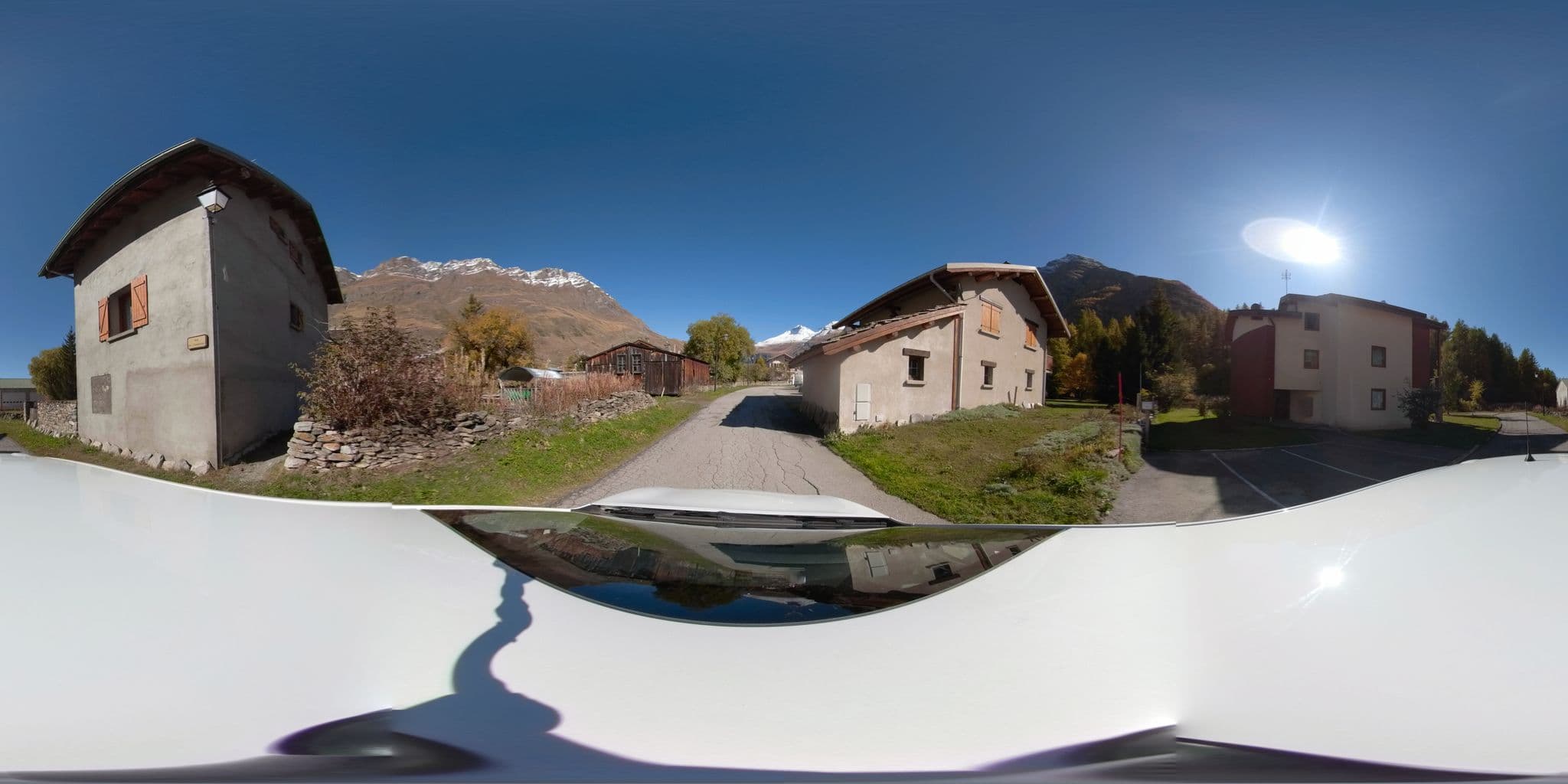 Street view near L'Arcelle, Val-d'Isère