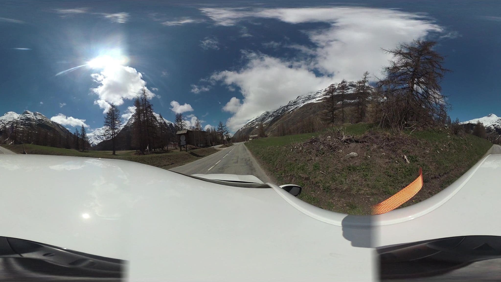 Street view near La Bessannaise, Val-d'Isère