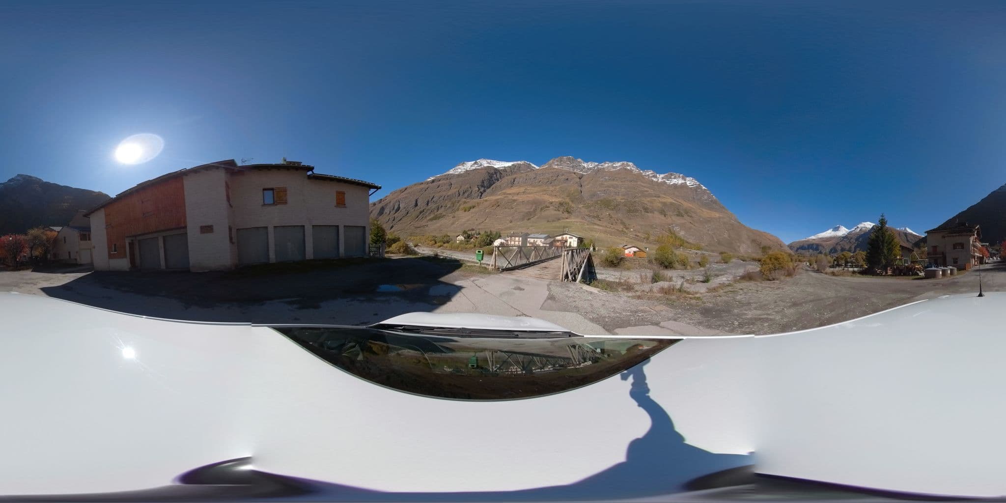 Street view near Le Pont, Val-d'Isère