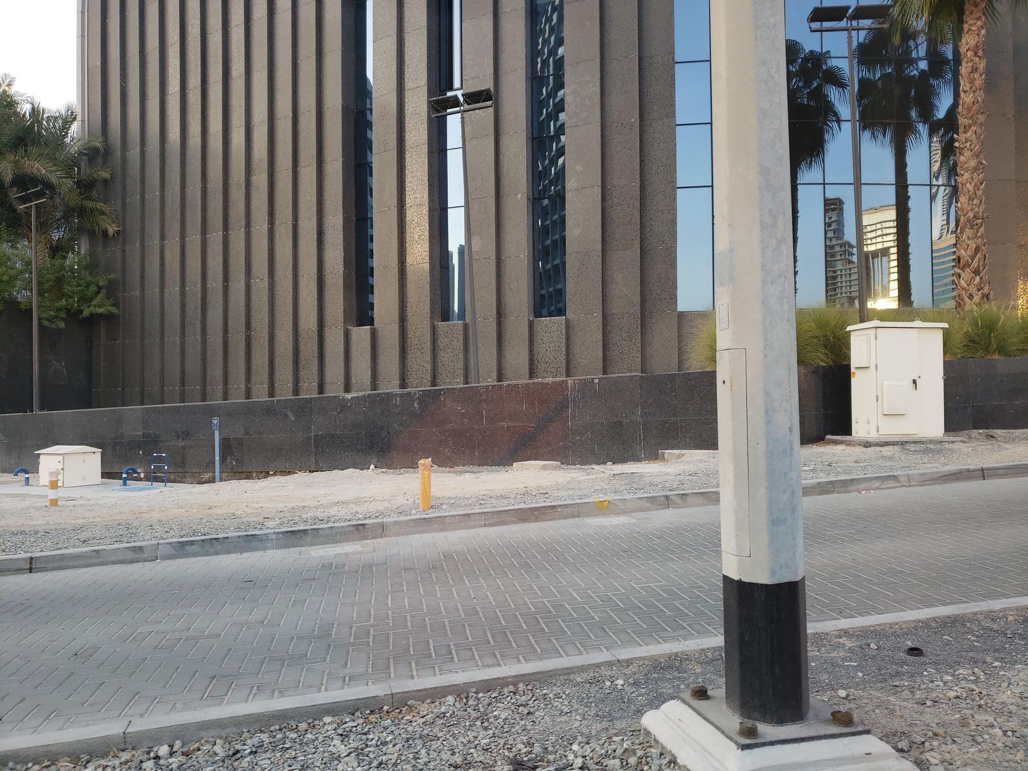 Street view near Hotel Indigo Dubai Downtown, Downtown Dubai — © mapfool (CC BY-SA · Mapillary)