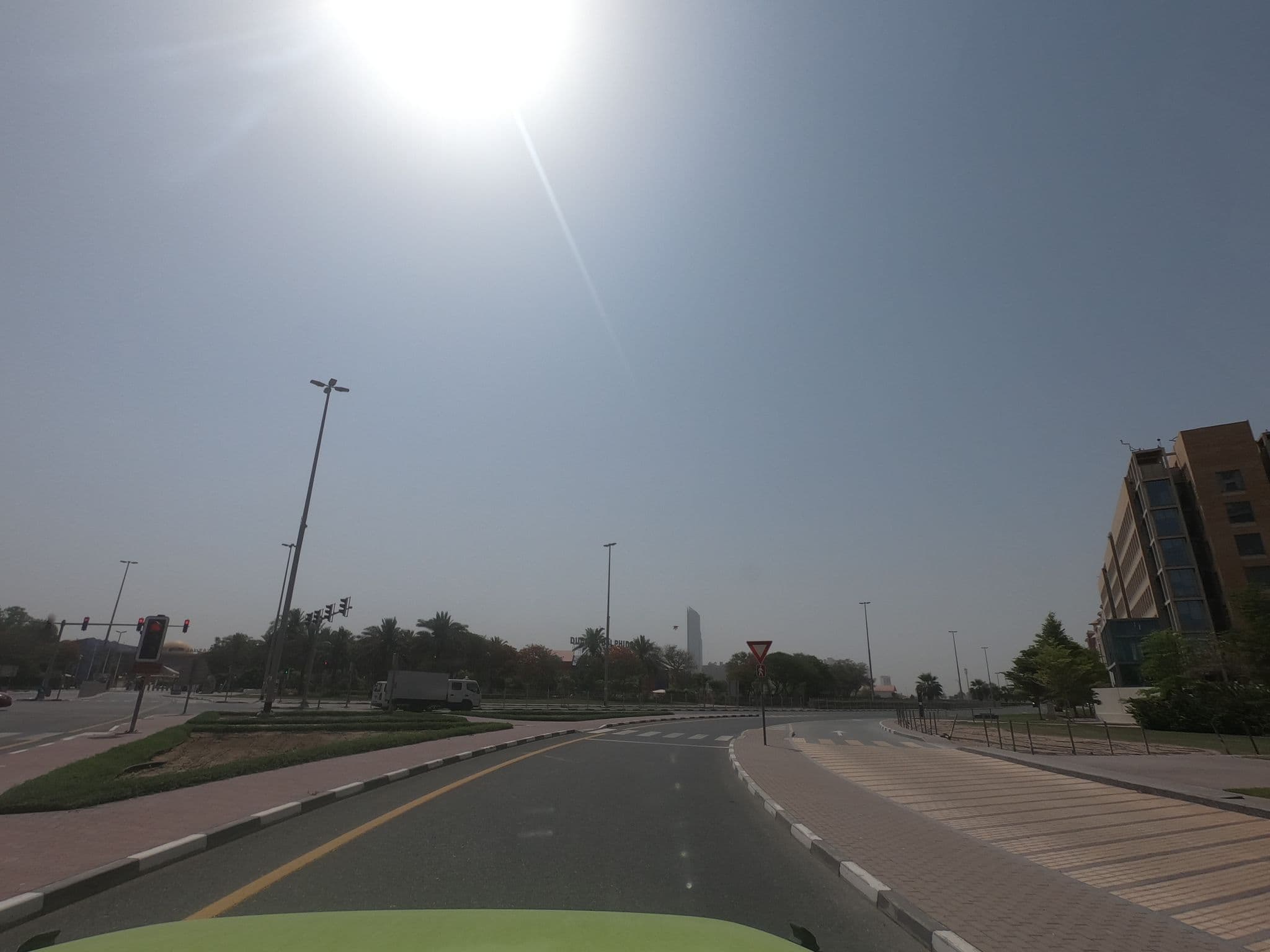Street view near Regency Club, Oud Metha — © countzero5 (CC BY-SA · Mapillary)