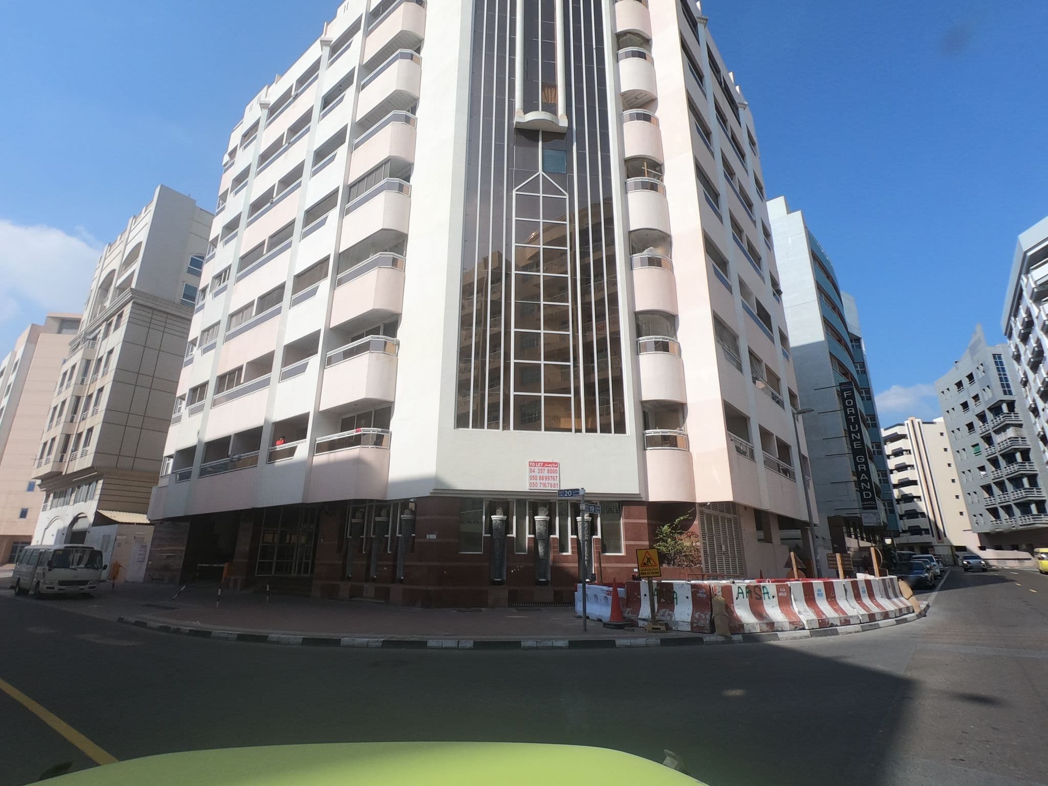 Street view near Omega Hotel, Bur Dubai — © countzero5 (CC BY-SA · Mapillary)