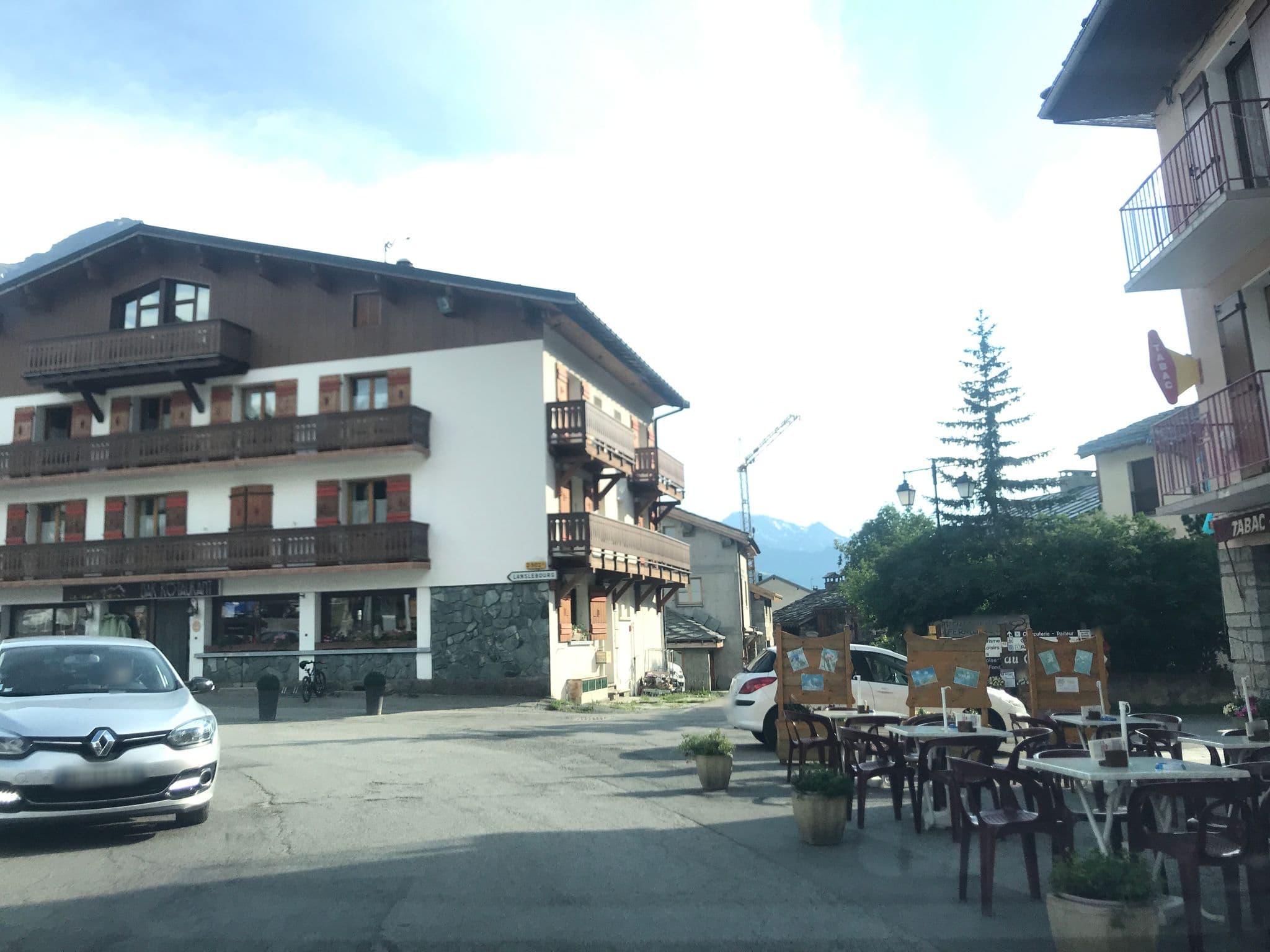 Street view near Le Mont Izeran, Val-d'Isère