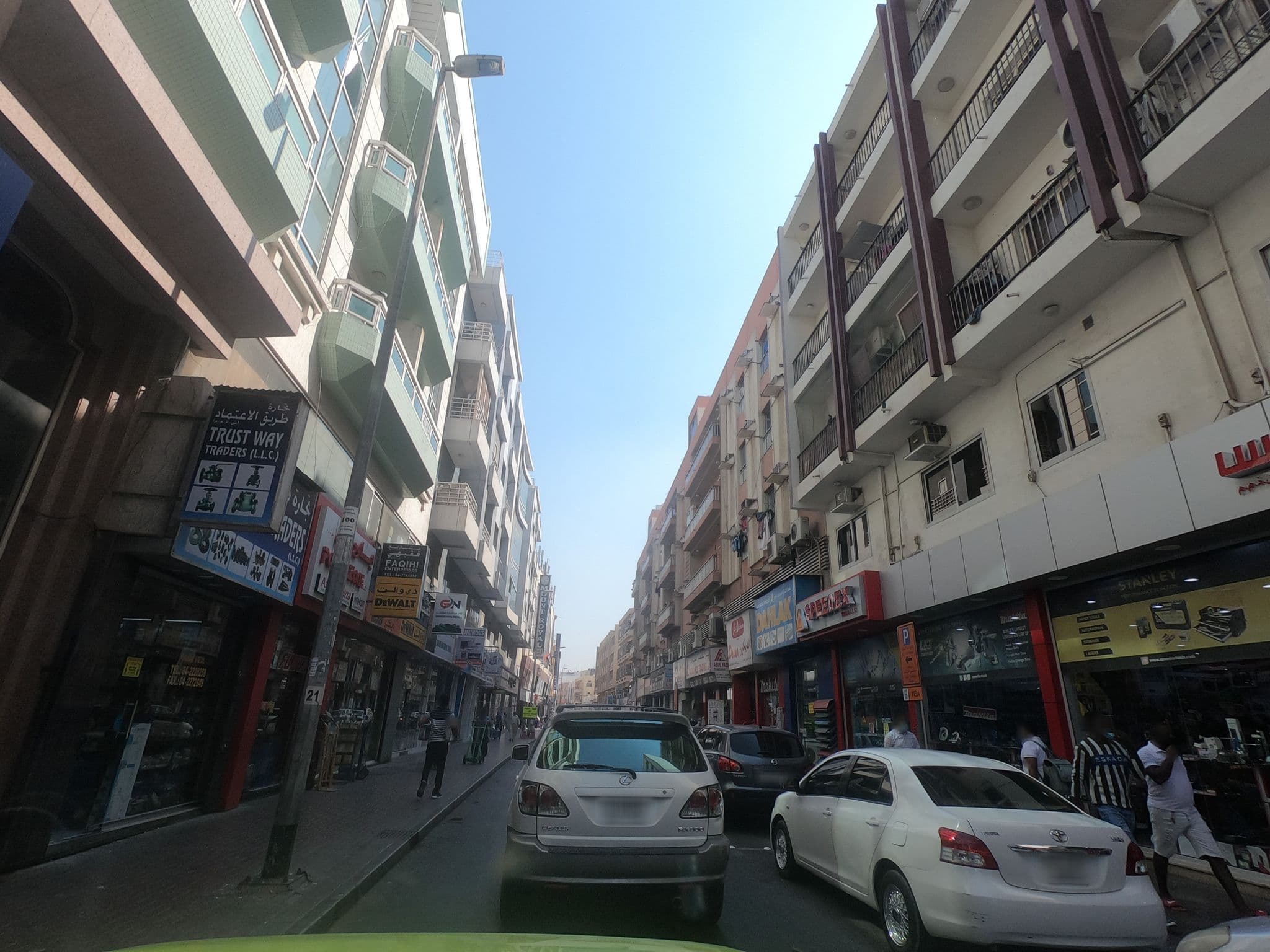 Street view near Бухаю в отеле), Nāyf — © countzero5 (CC BY-SA · Mapillary)