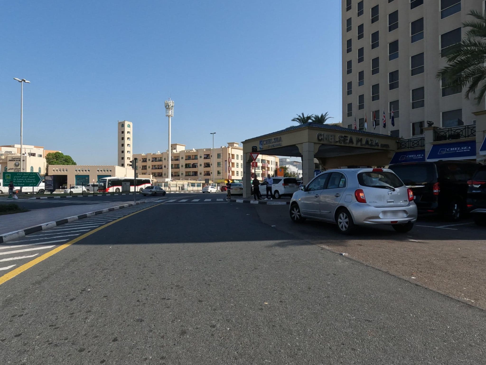 Street view near Rydges Plaza, Al Hudaiba — © countzero5 (CC BY-SA · Mapillary)