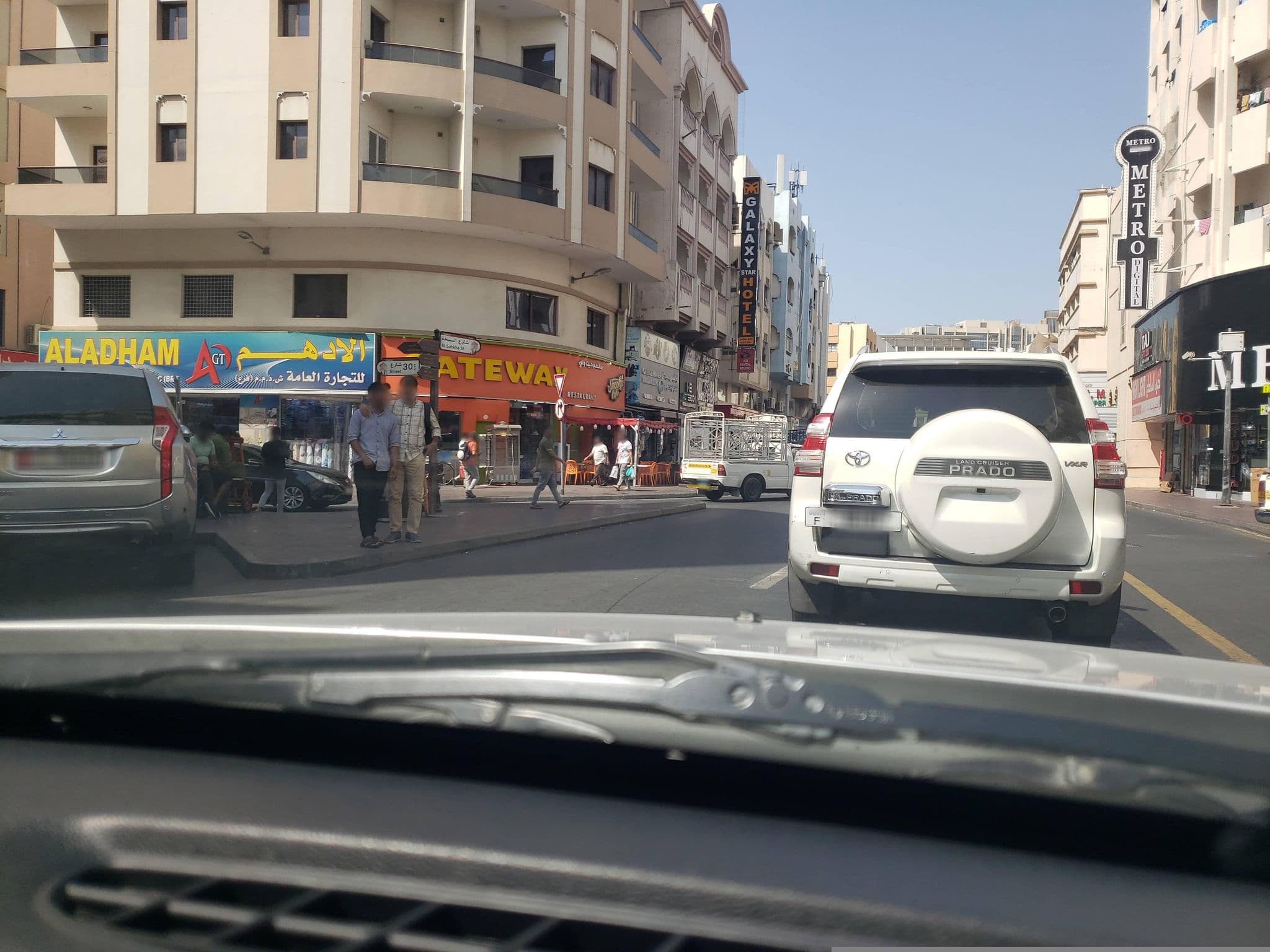Street view near Queens Hotel, Dayrah — © mapfool (CC BY-SA · Mapillary)