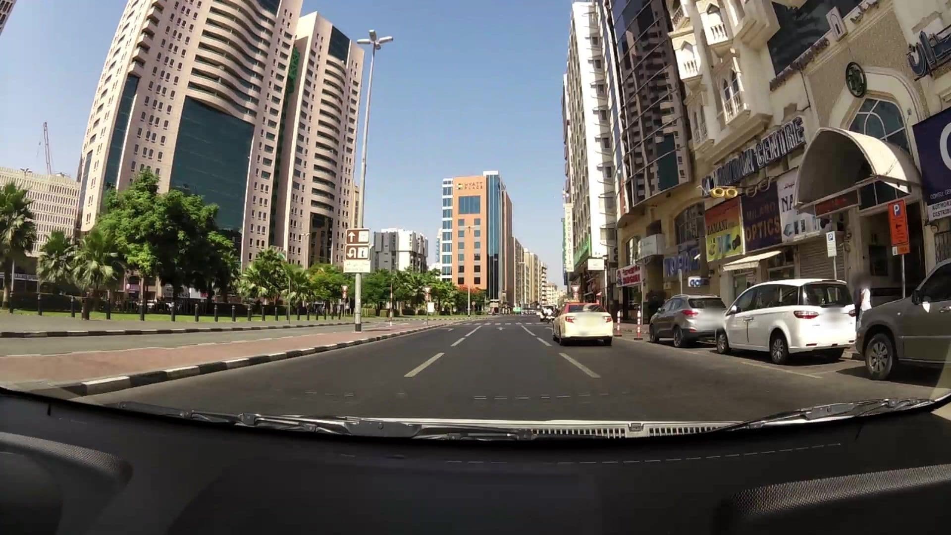 Street view near Landmark Plaza, Nāyf — © kaartcam (CC BY-SA · Mapillary)