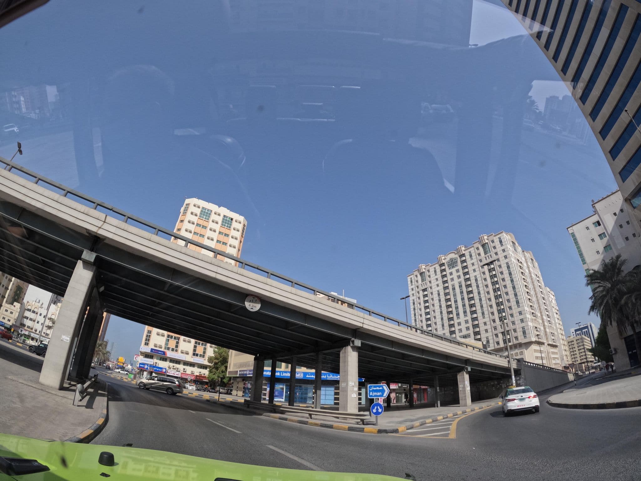 Street view near Sharjah Rotana روتانا الشارقة, Halwan — © countzero5 (CC BY-SA · Mapillary)