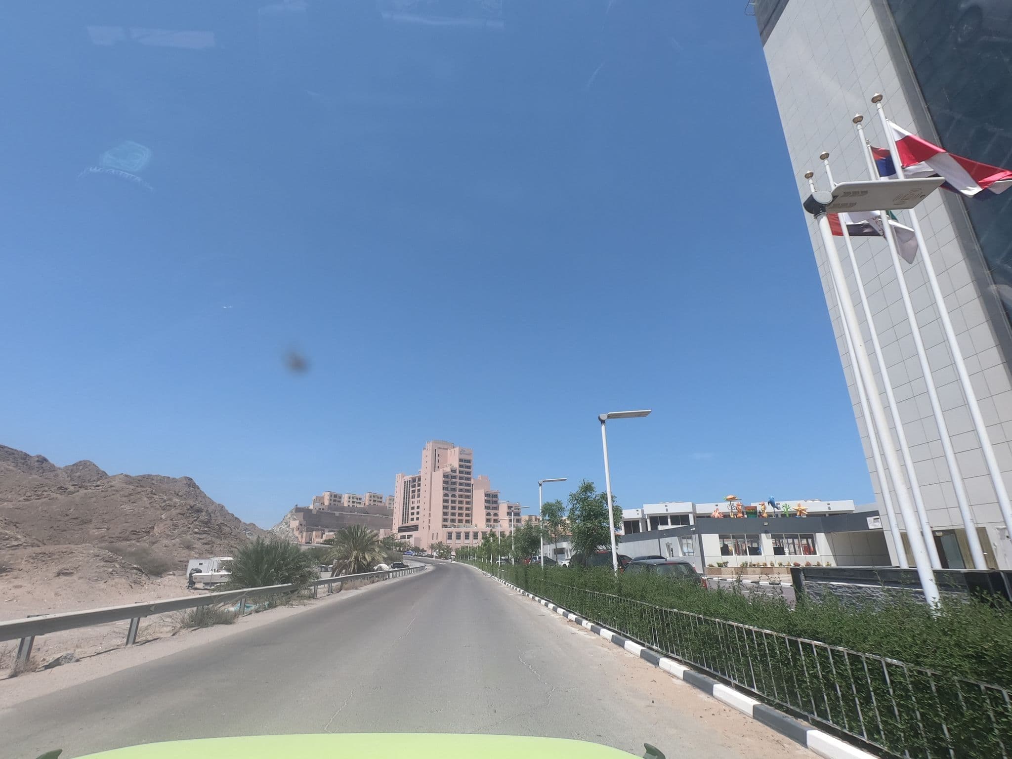 Street view near Mirage Bab Al Bhar, Dibba Al-Hisn — © countzero5 (CC BY-SA · Mapillary)