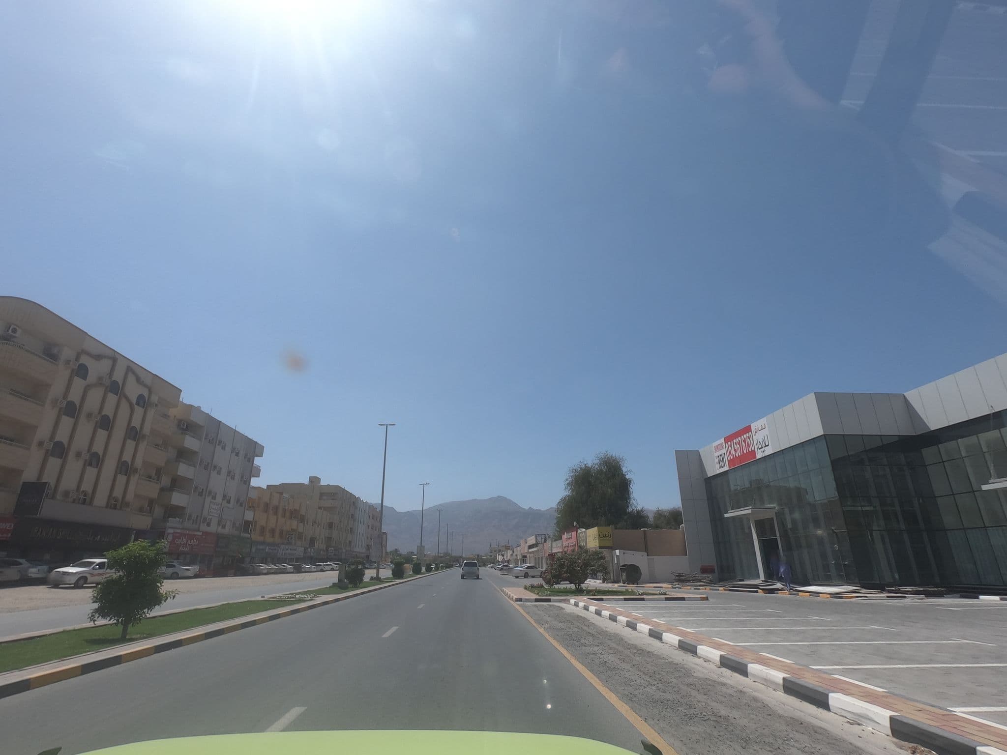 Street view near Mirage Hotel, Dibba Al-Fujairah — © countzero5 (CC BY-SA · Mapillary)