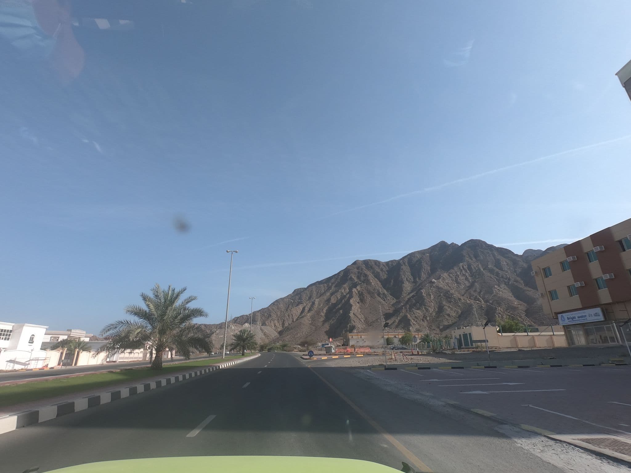 Street view near Mirage Hotel, Dibba Al-Fujairah — © countzero5 (CC BY-SA · Mapillary)