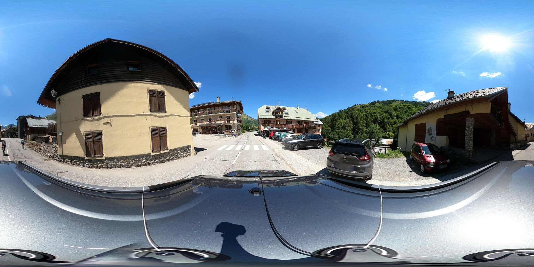 Street view near Les Fermes du Planet, Valloire