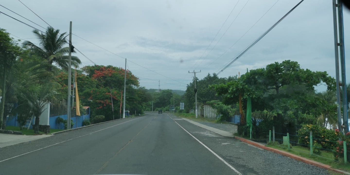 Street view near Kayu Resort & Restaurant, La Libertad — © jkanales (CC BY-SA · Mapillary)