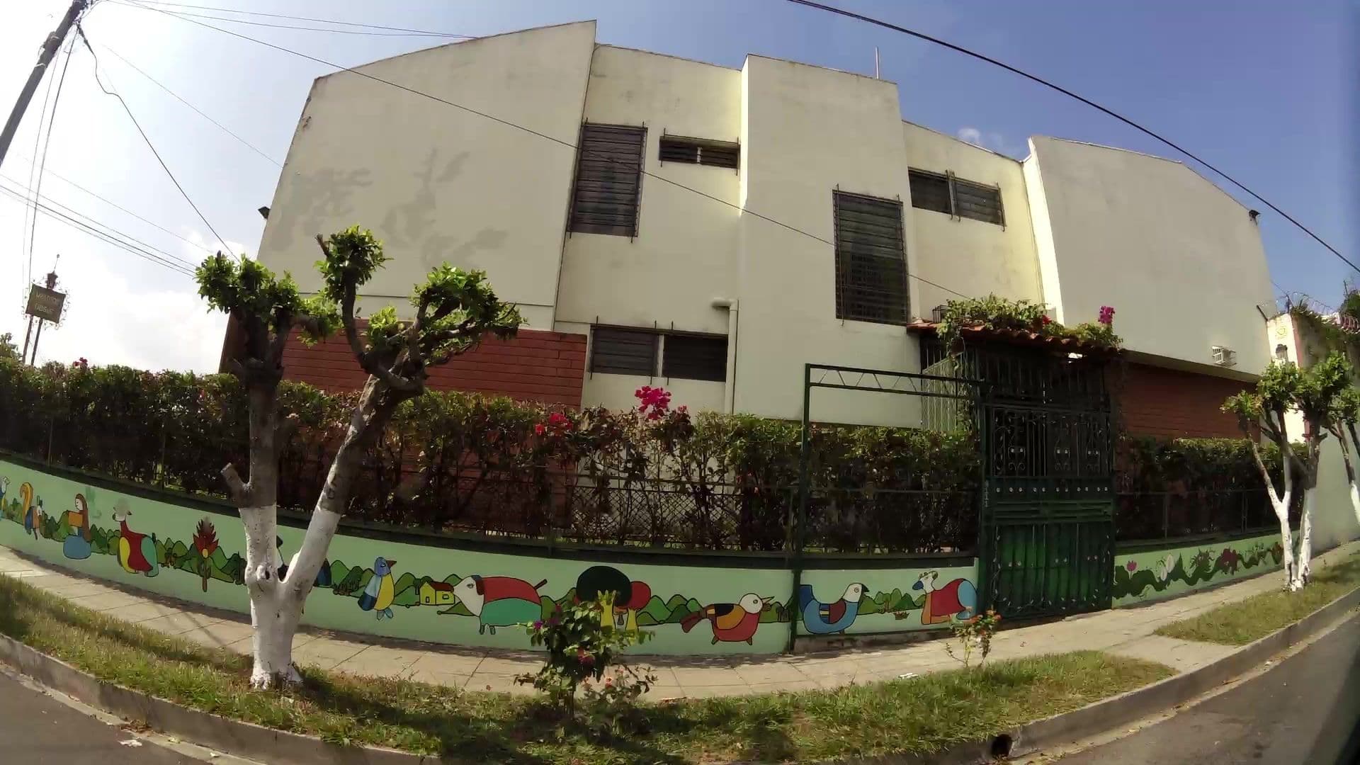 Street view near Hotel Oasis, Ayutuxtepeque — © kaartcam (CC BY-SA · Mapillary)