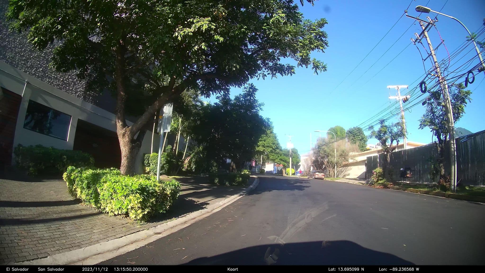 Street view near Hotel Hilton Princess, Antiguo Cuscatlán — © kaart_2 (CC BY-SA · Mapillary)