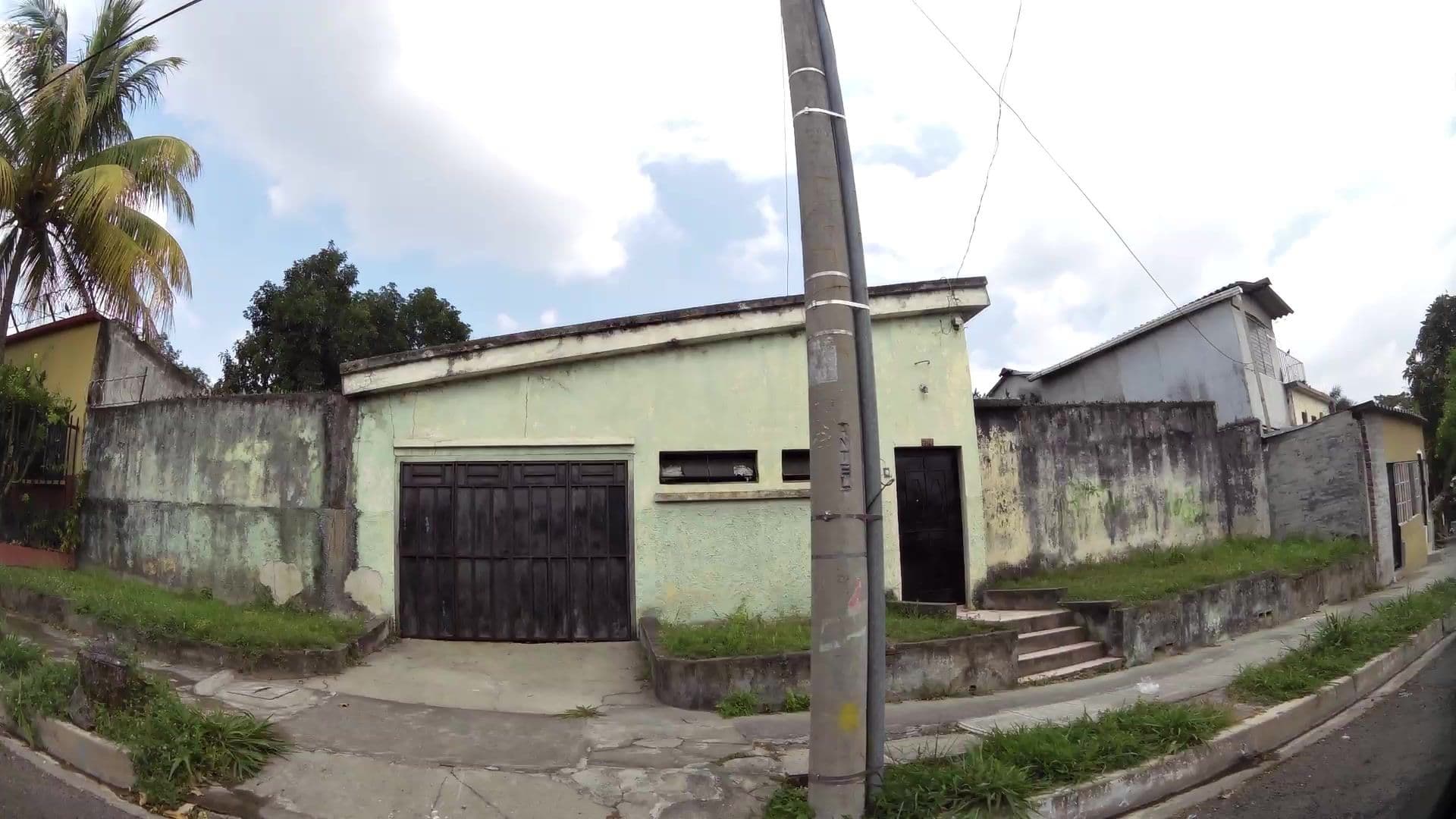 Street view near Ximena Guesthouse, Mejicanos — © kaartcam (CC BY-SA · Mapillary)