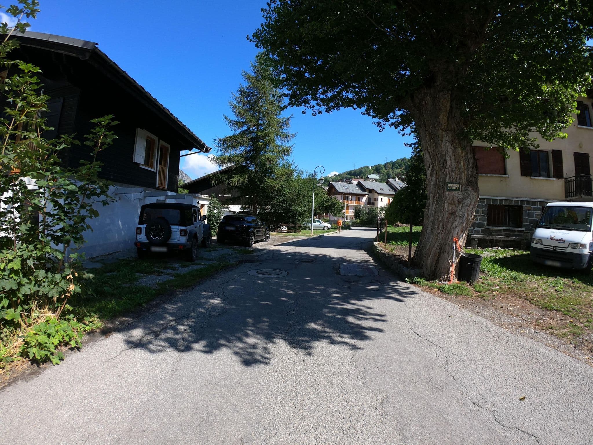 Street view near L'Étoile d'Or, Valloire