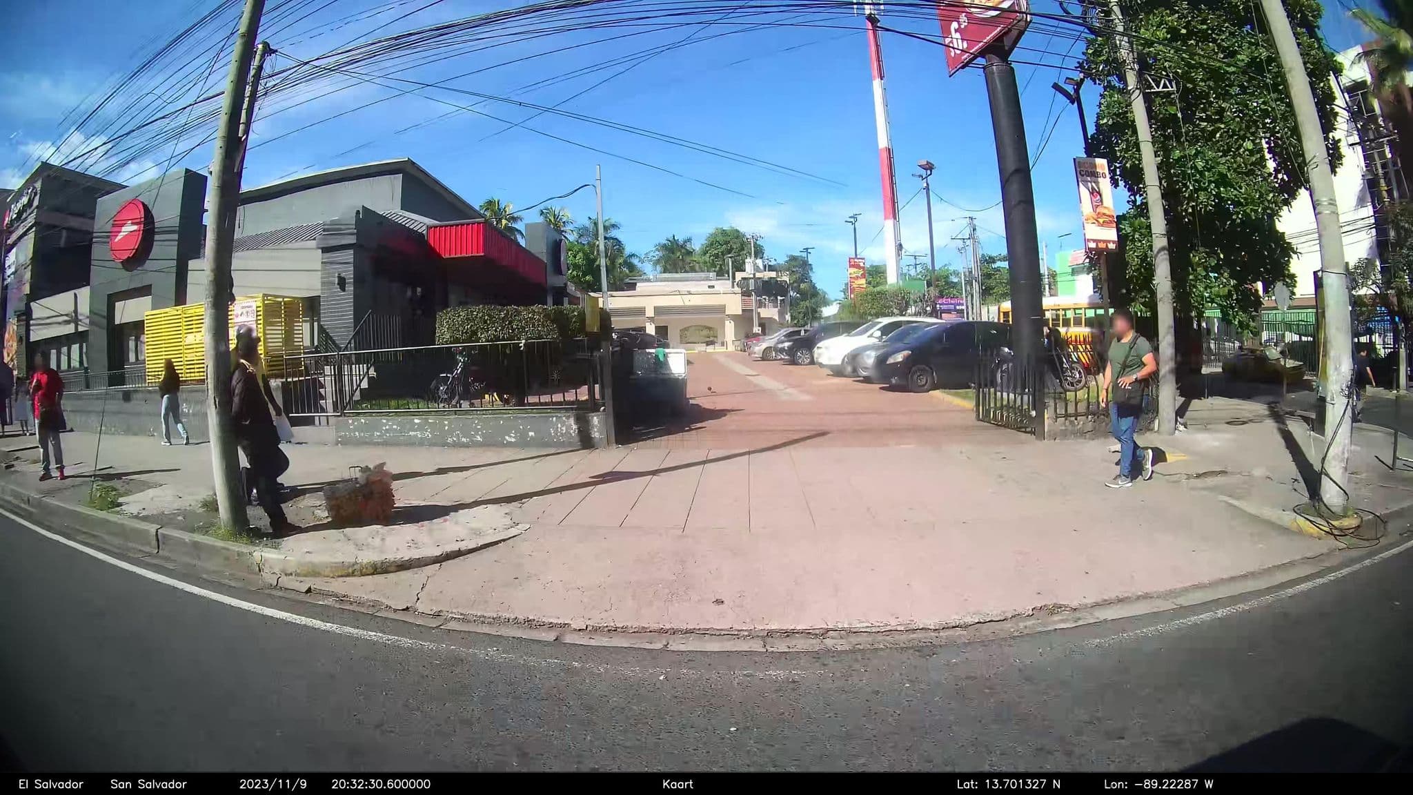 Street view near Hotel Kal Nawi, San Salvador — © kaart_2 (CC BY-SA · Mapillary)