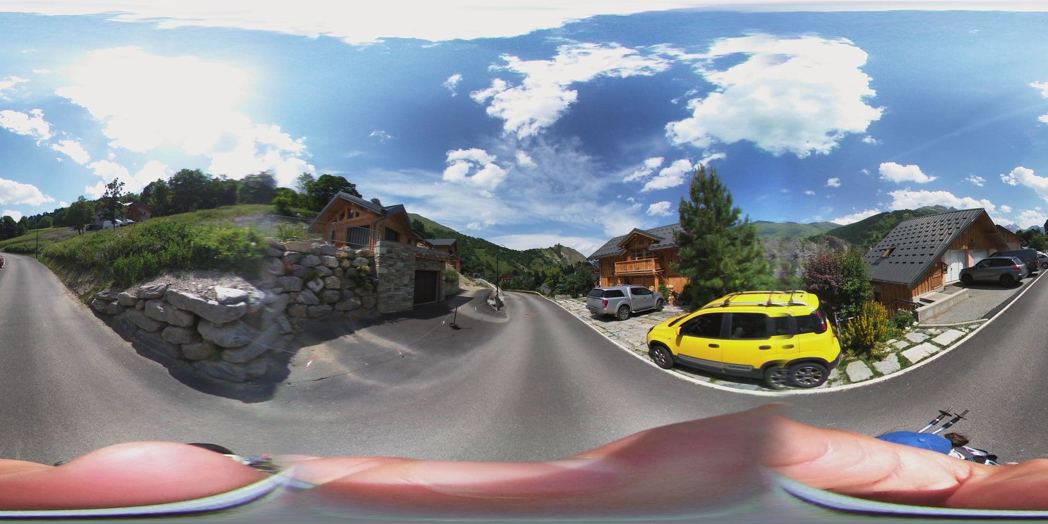 Street view near Au Bois-Joli, Valloire