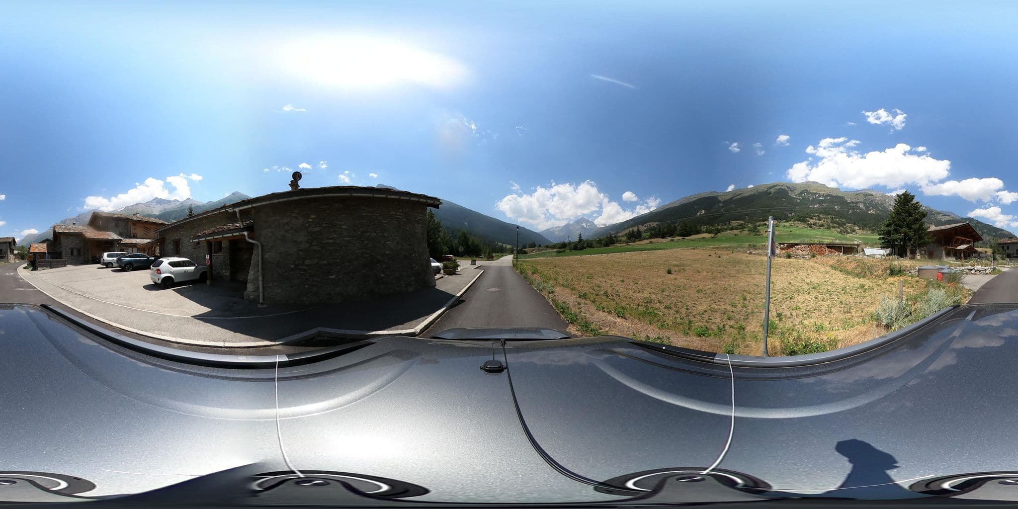 Street view near La Clé des Champs, Val-d'Isère