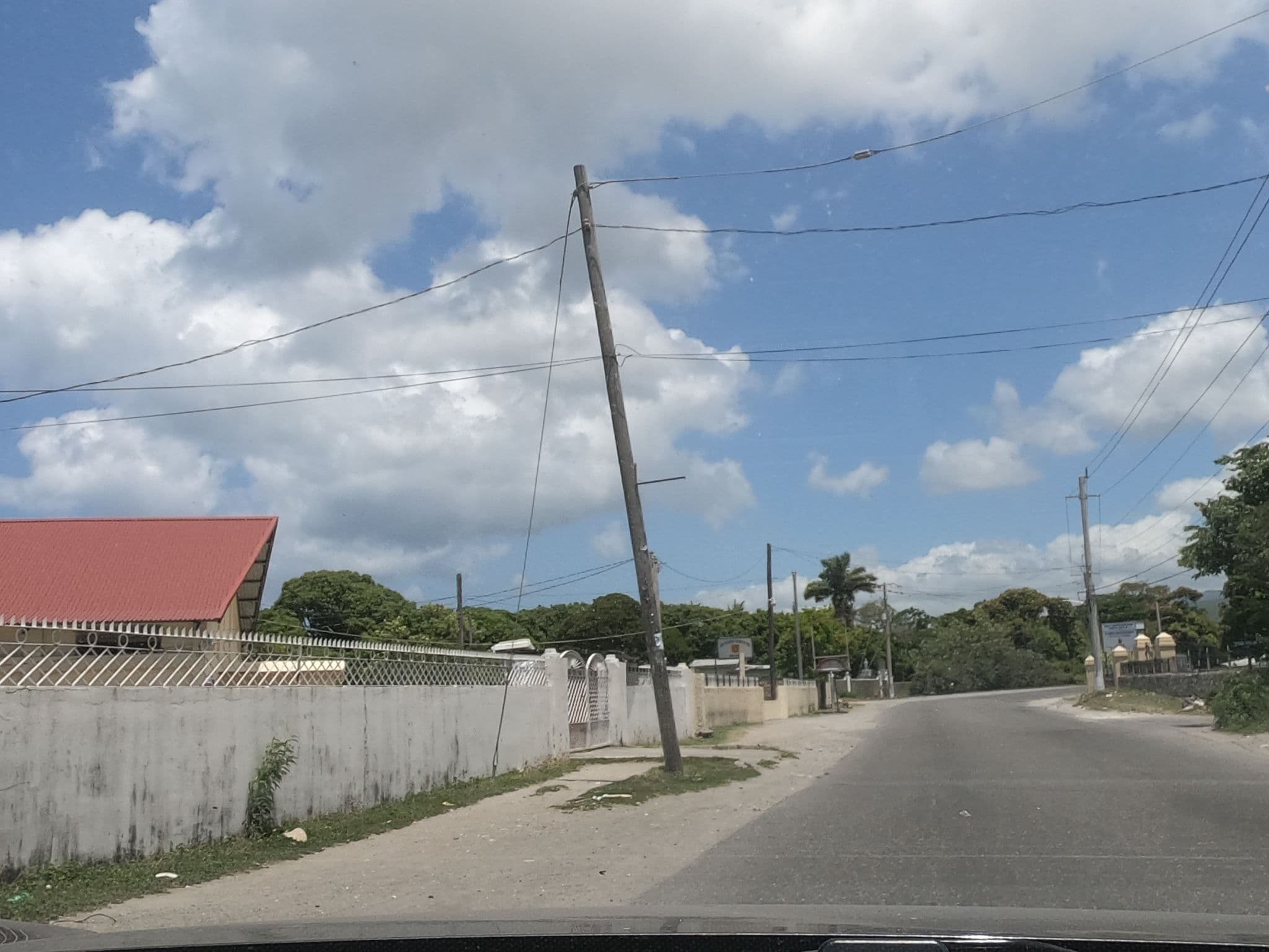 Street view near Ruby's Countrside Manor, Yallahs — © missmichiko (CC BY-SA · Mapillary)