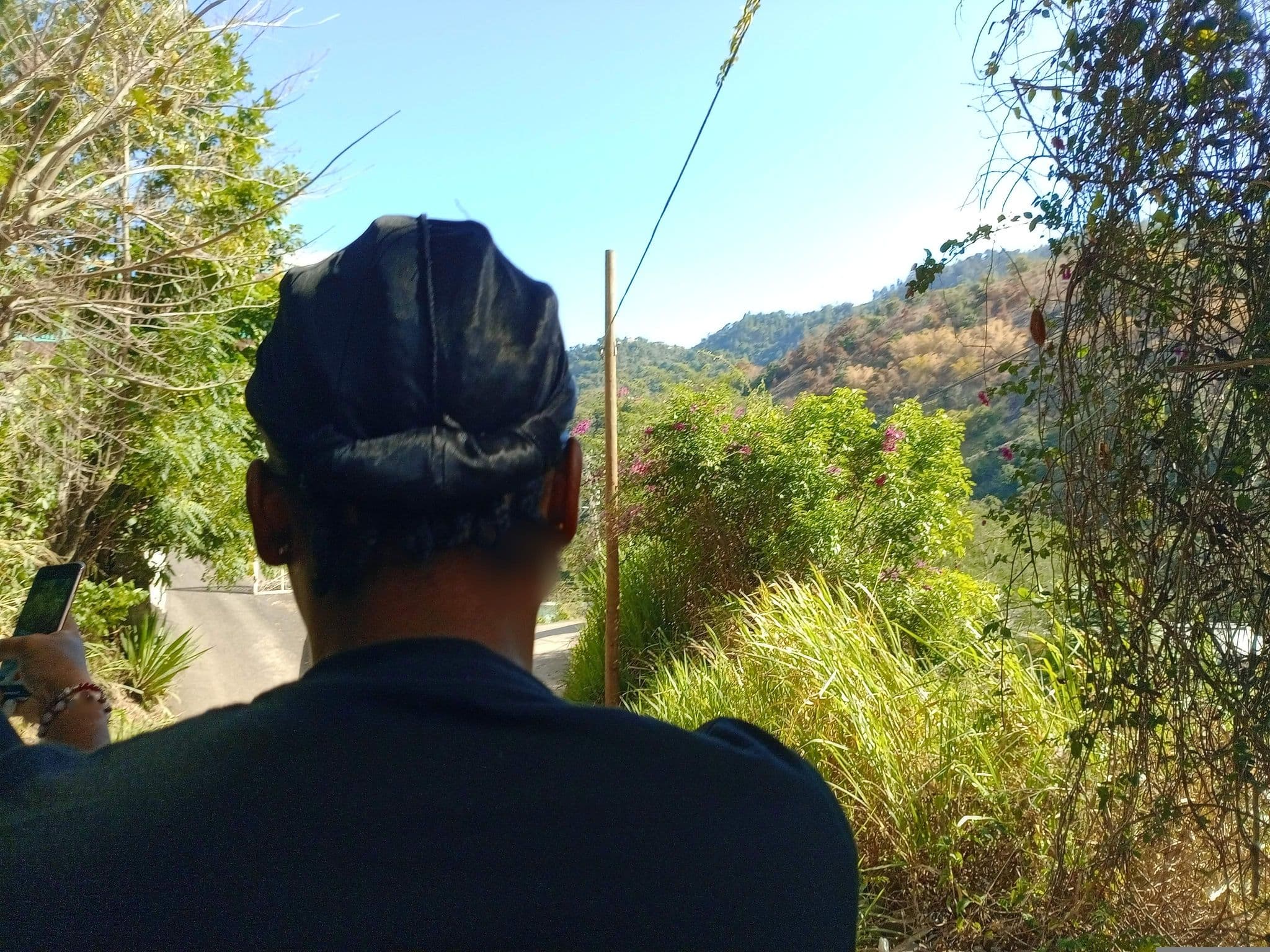 Street view near Scorpio inn hotel, Mavis Bank — © neilrhule (CC BY-SA · Mapillary)