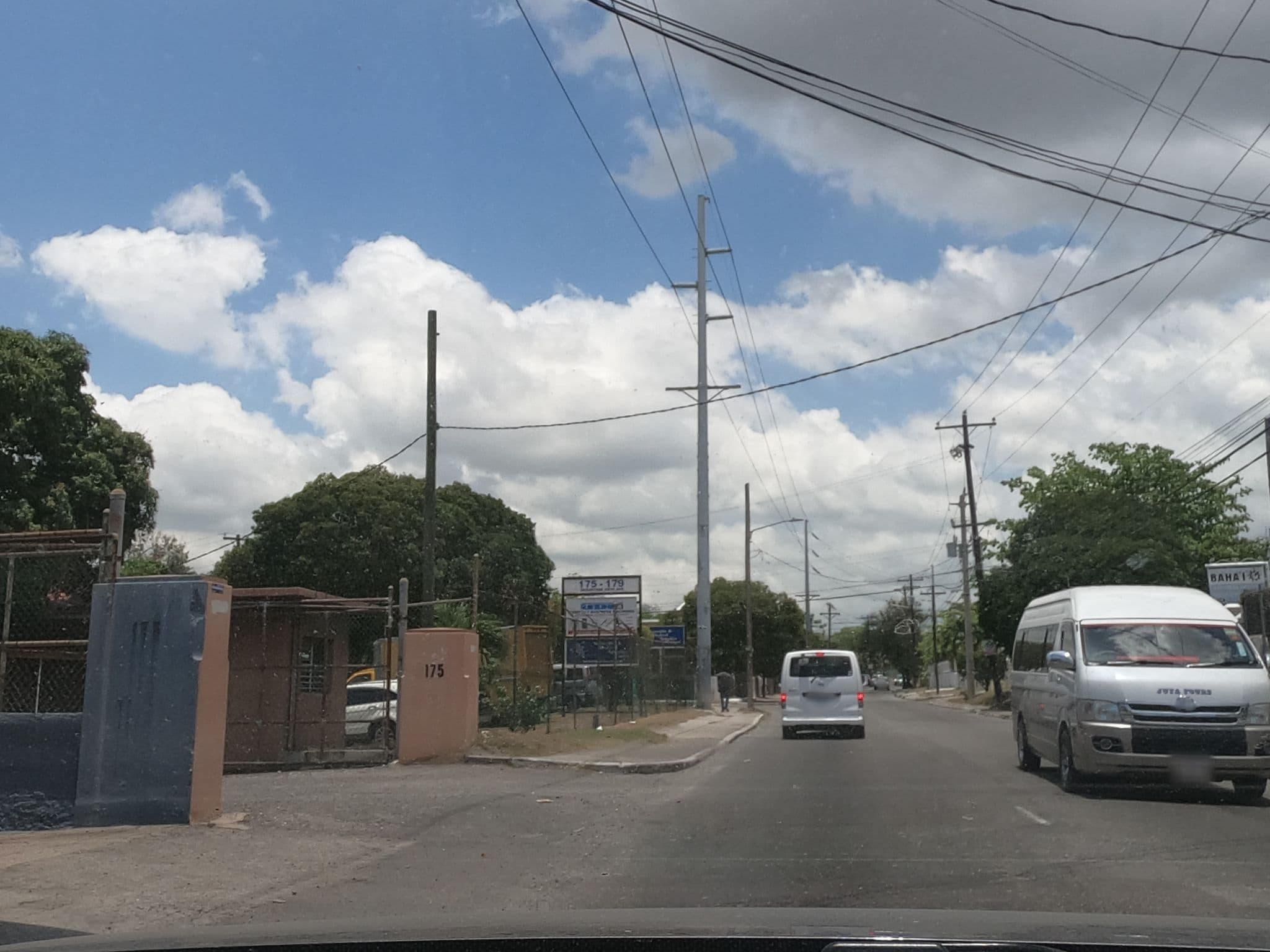 Street view near Crieffe Court Guest House, Hotel & Villa, New Kingston — © missmichiko (CC BY-SA · Mapillary)