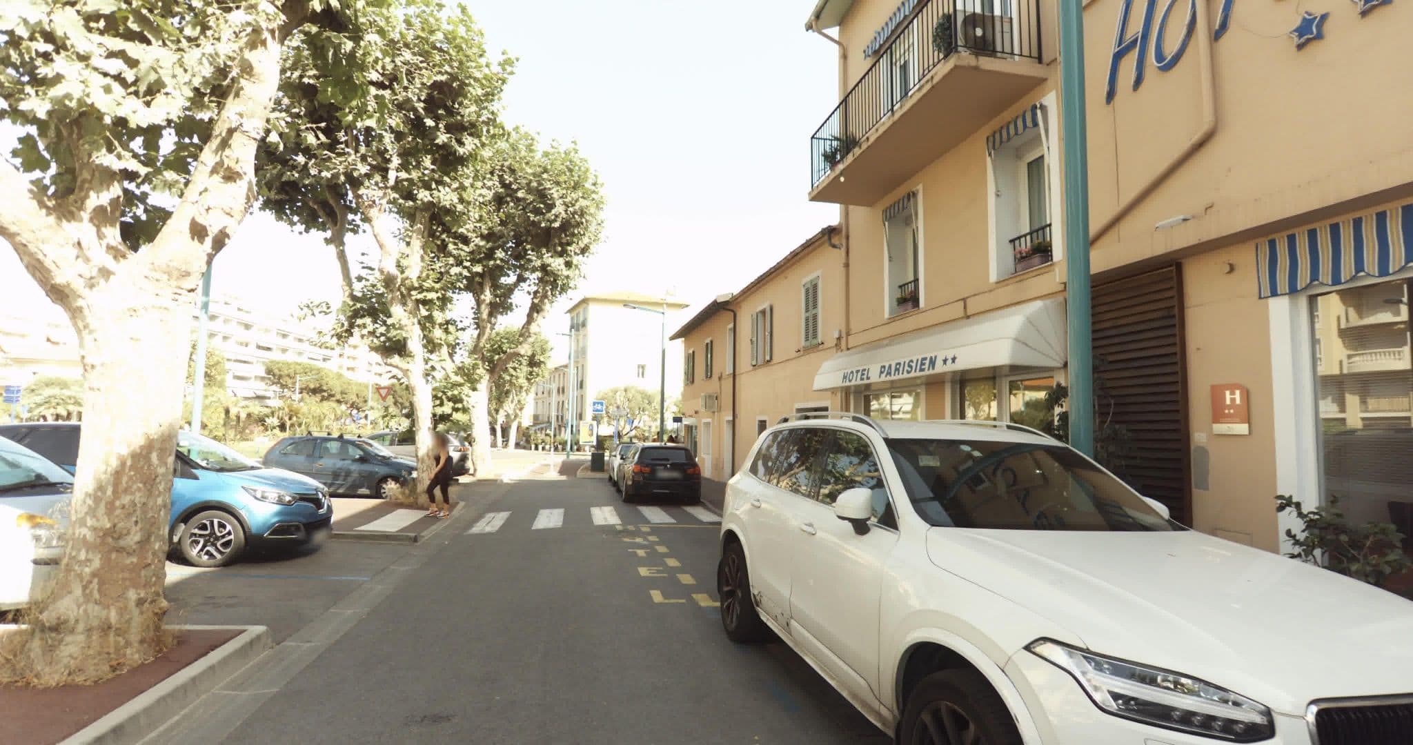 Street view near Hôtel Parisien, Menton — © sogefi (CC BY-SA · Mapillary)