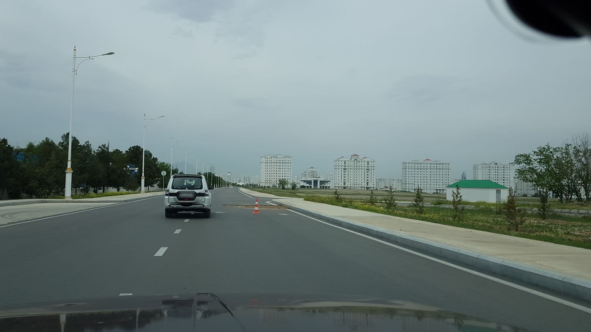 Street view near Аркач Отел, Ashgabat — © ecurbow (CC BY-SA · Mapillary)