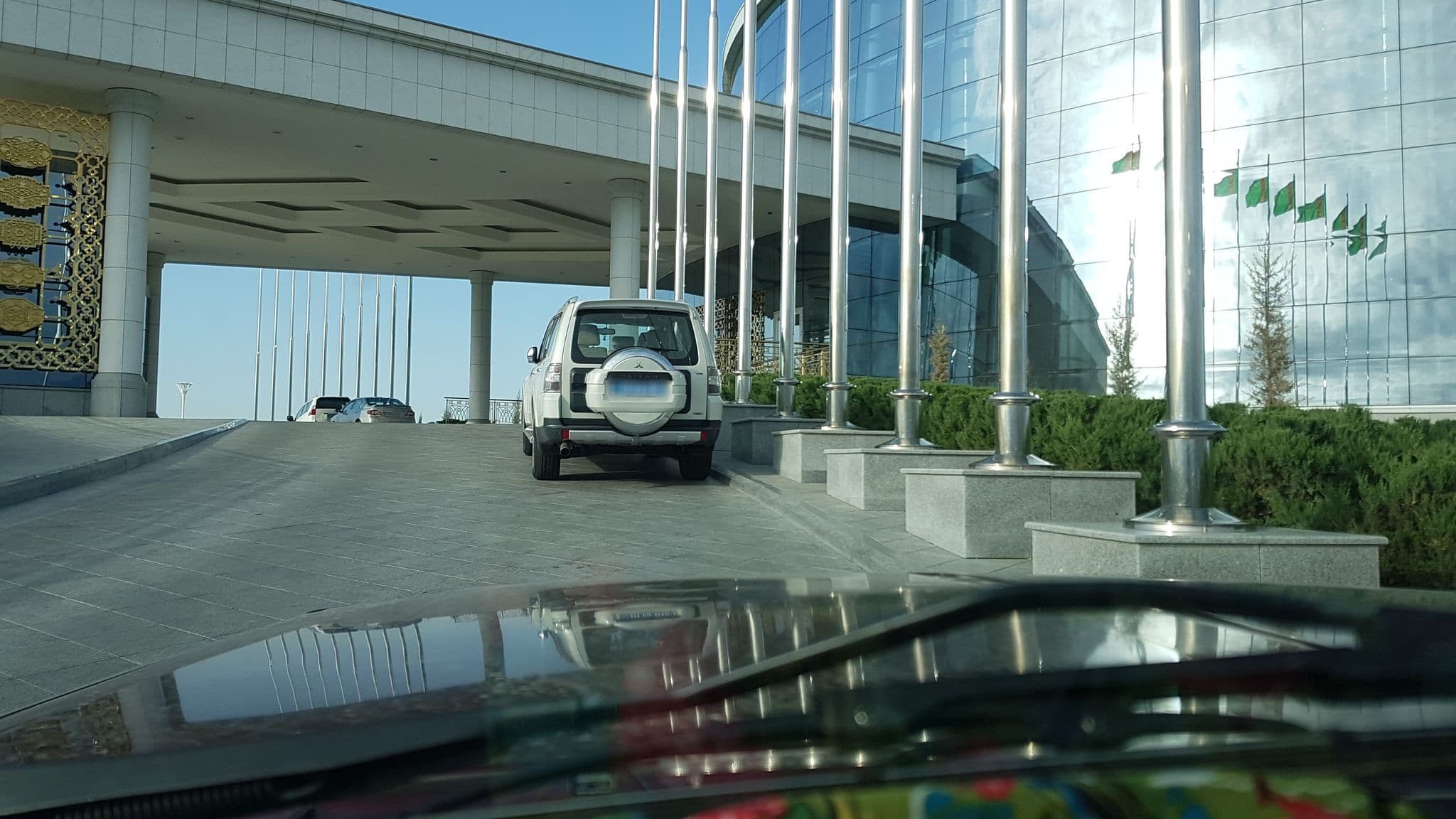 Street view near Ýyldyz Hotel, Ashgabat — © ecurbow (CC BY-SA · Mapillary)