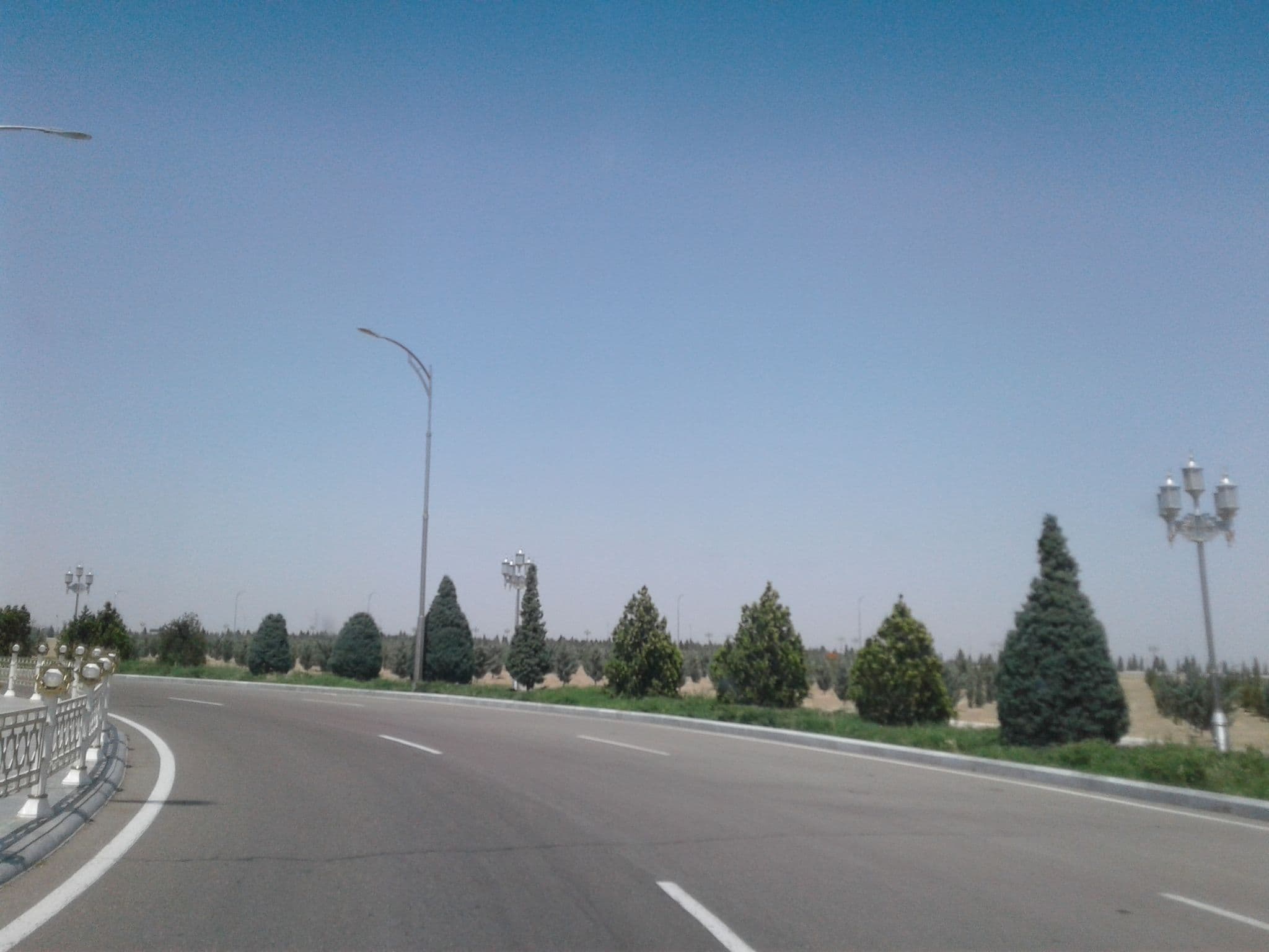 Street view near Awaza, Türkmenbaşy — © apmwa (CC BY-SA · Mapillary)