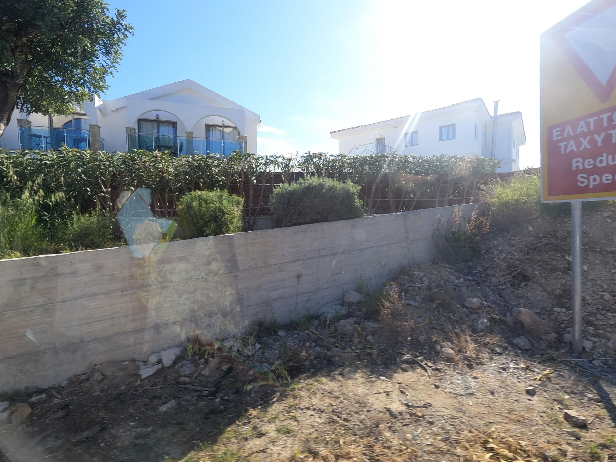 Street view near Caprice Mediterranean Resort, Pólis — © noa1 (CC BY-SA · Mapillary)