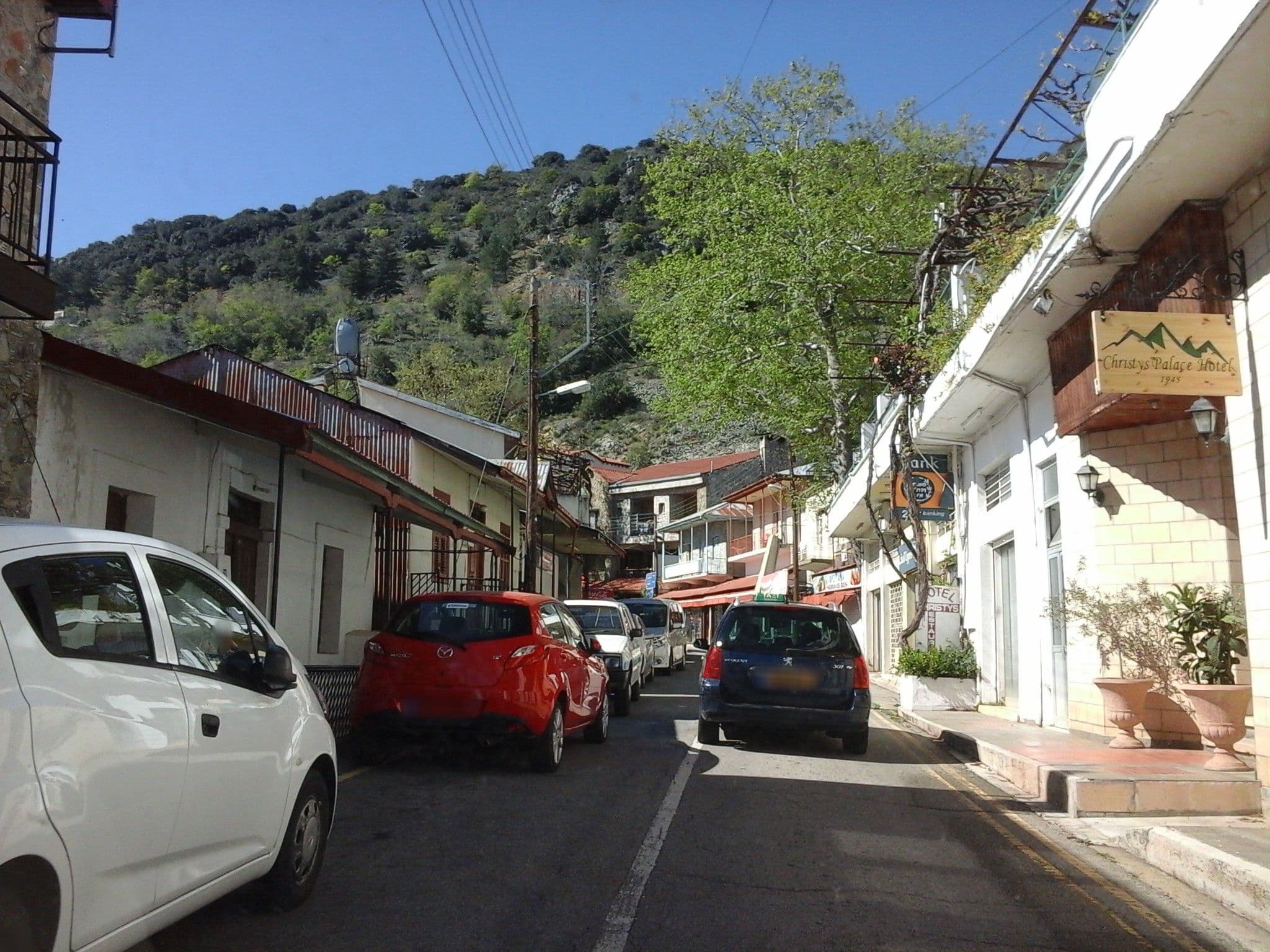 Street view near Christys Hotel, Kakopetriá — © robot8a (CC BY-SA · Mapillary)
