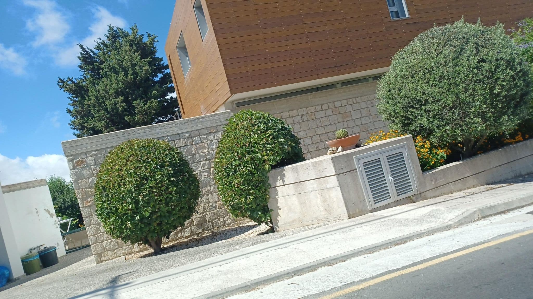 Street view near Arospito, Tsáda — © noa1 (CC BY-SA · Mapillary)