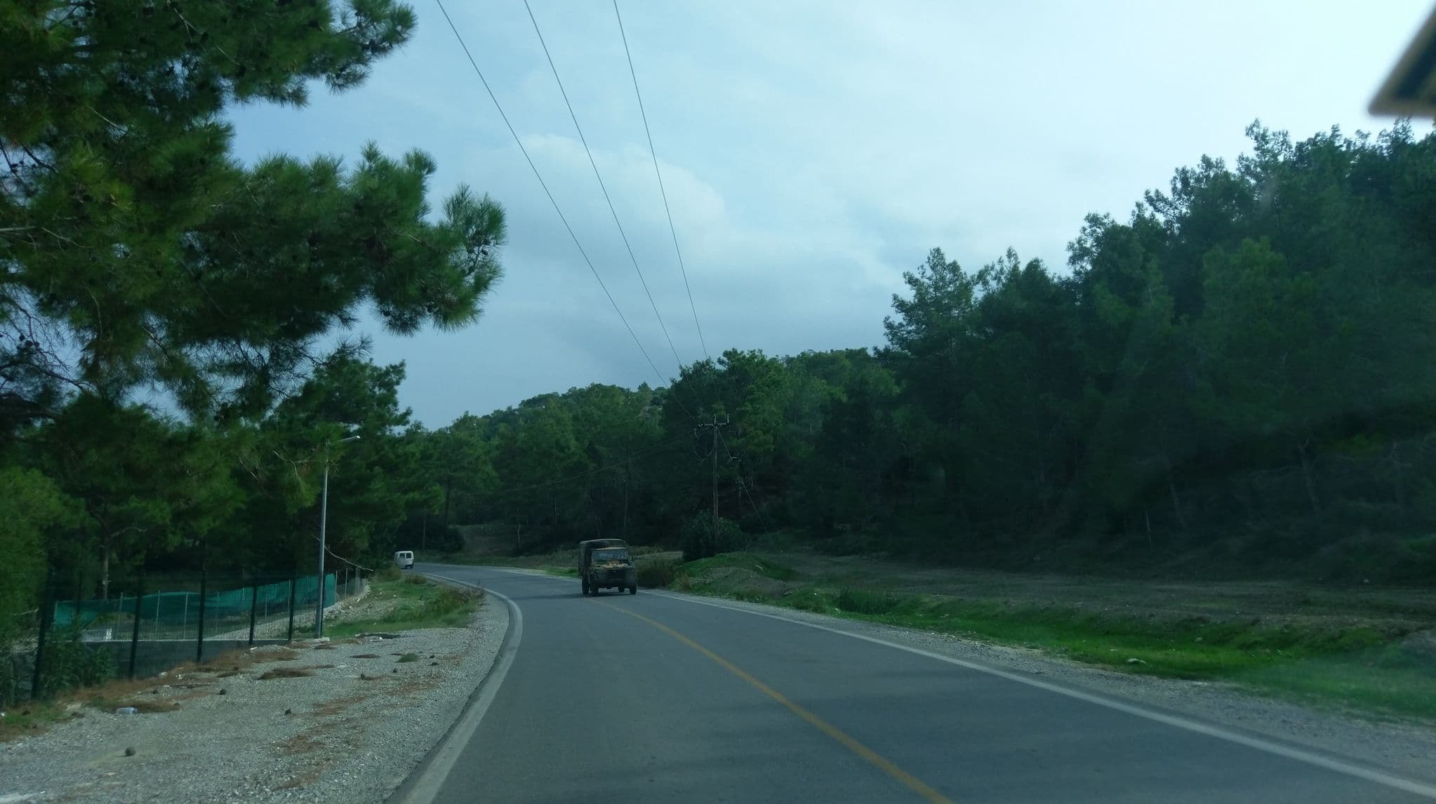 Street view near Woodland, Lápithos — © ozkanilyasaksu (CC BY-SA · Mapillary)