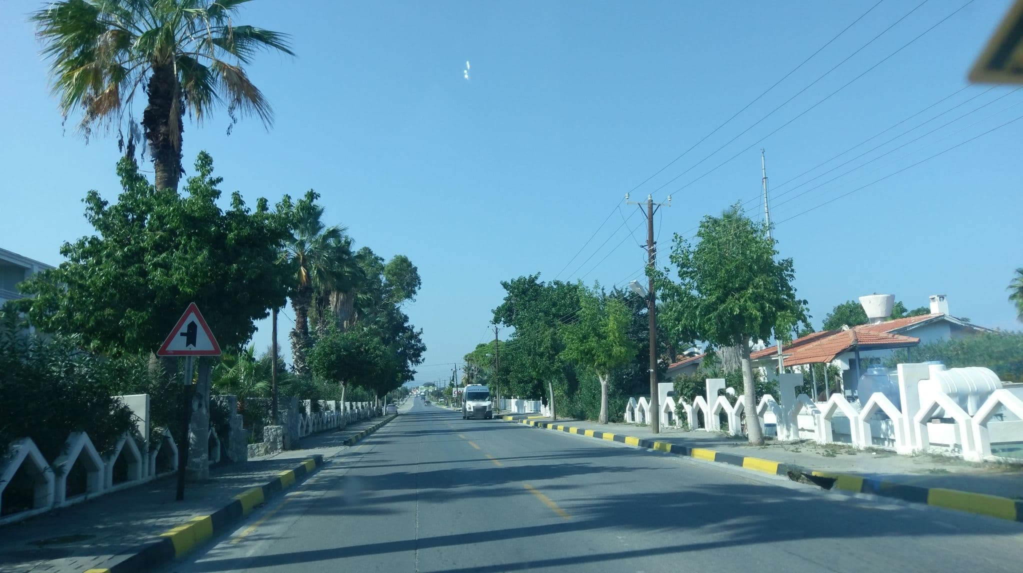 Street view near La Hotel, Lápithos — © ozkanilyasaksu (CC BY-SA · Mapillary)