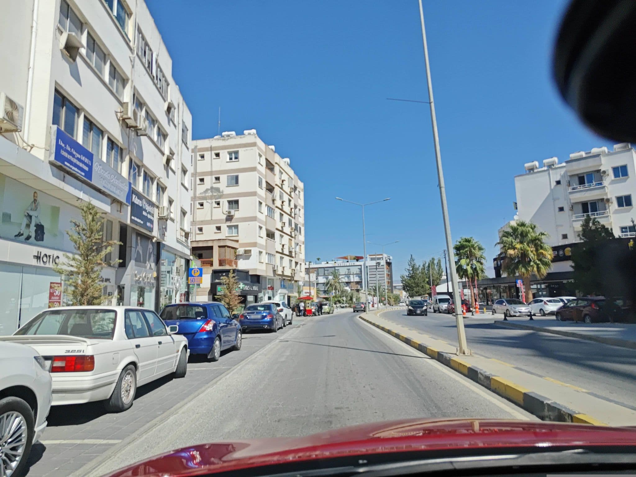 Street view near Yigit's Room 610 @ Golden Tulip, Ágios Dométios — © WhanTwo (CC BY-SA · Mapillary)