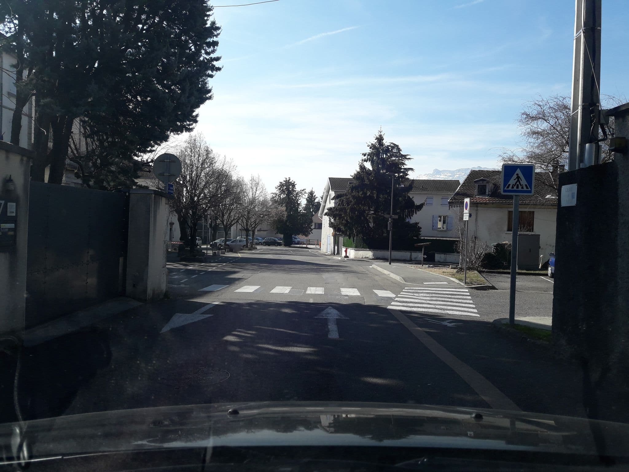 Street view near Maison Familiale Hospitalière, La Tronche — © eric_s (CC BY-SA · Mapillary)