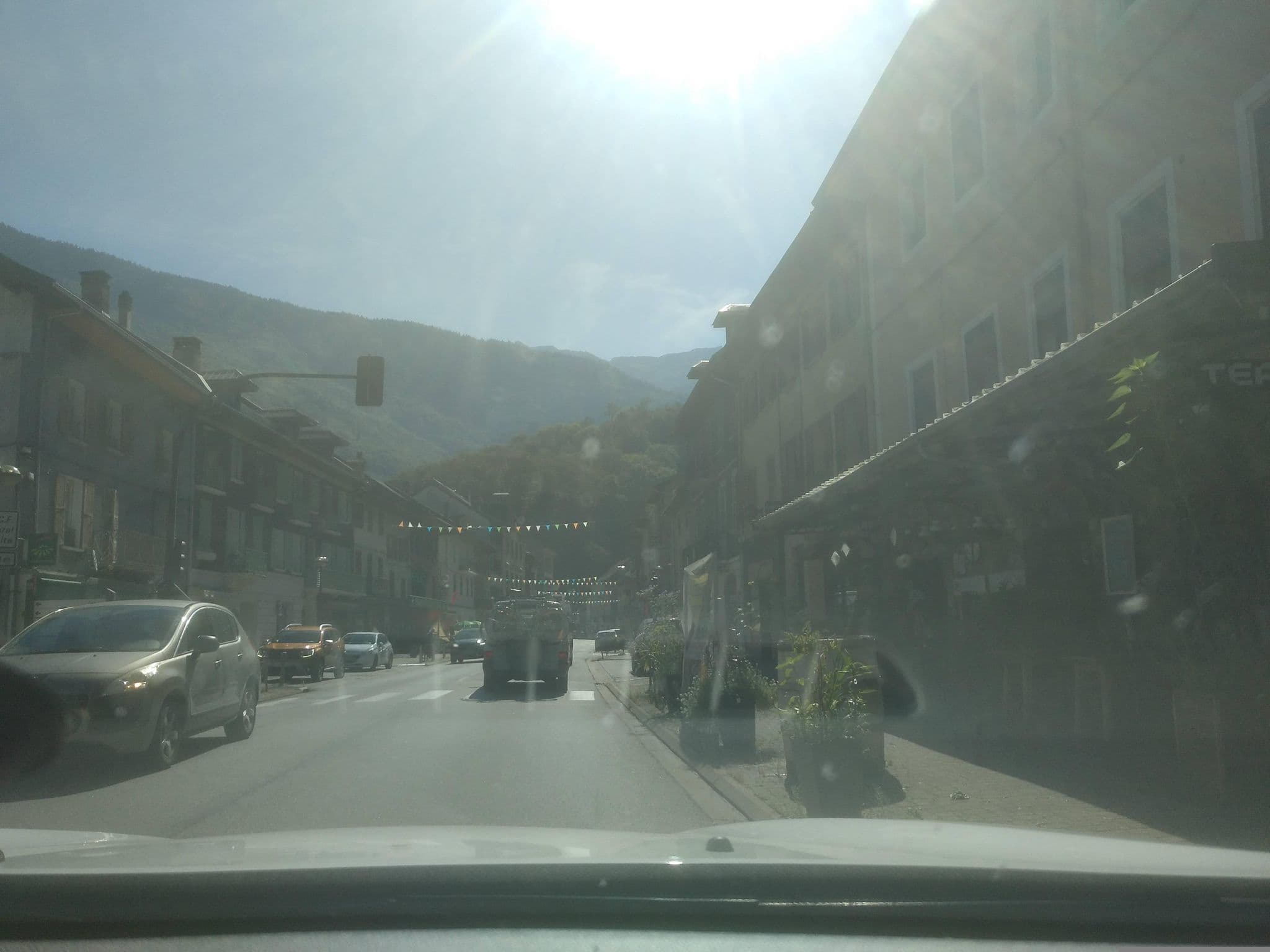 Street view near Le Relais des Postes, Aiton — © MatthieuF4FNE (CC BY-SA · Mapillary)