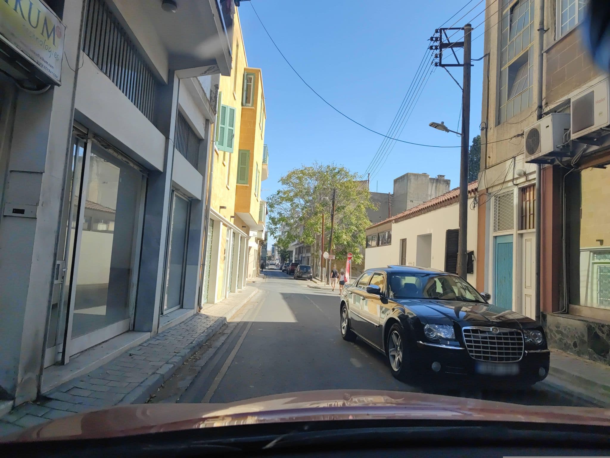 Street view near Castelli Hotel, Nicosia — © WhanTwo (CC BY-SA · Mapillary)