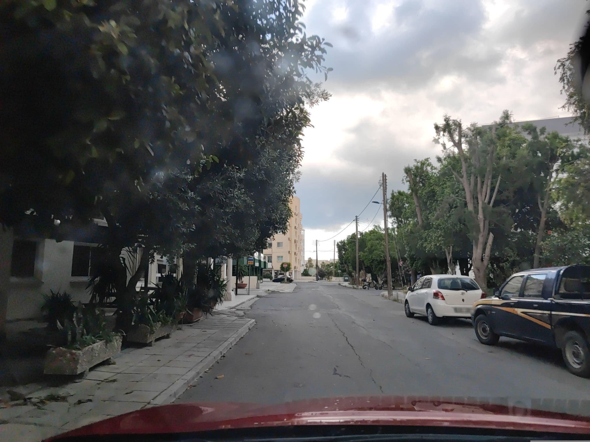 Street view near Onisilos Hotel, Larnaca — © WhanTwo (CC BY-SA · Mapillary)
