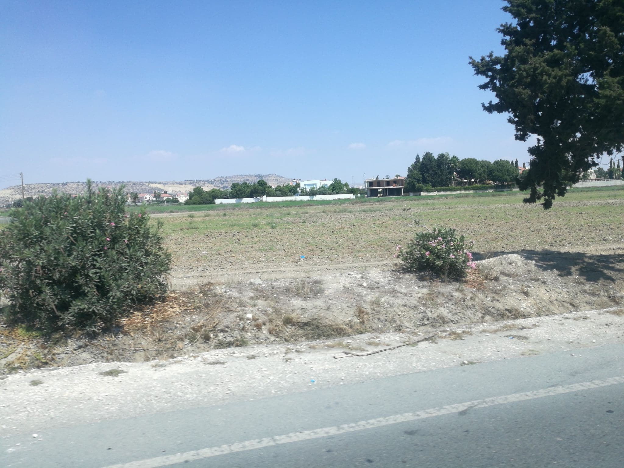 Street view near Lenios Beach Hotel, Voróklini — © rsandu (CC BY-SA · Mapillary)