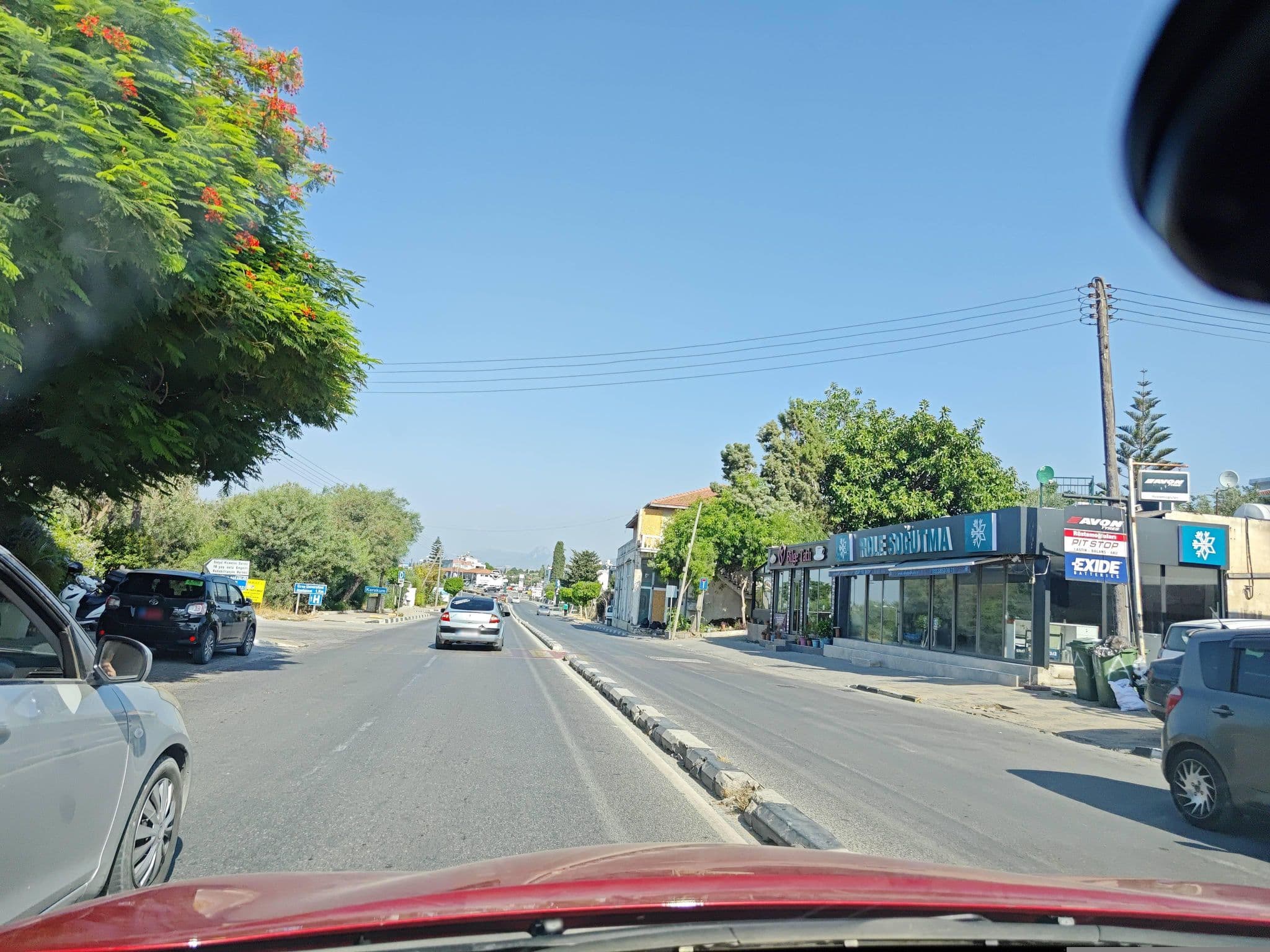 Street view near Altınkaya Hotel, Kyrenia — © WhanTwo (CC BY-SA · Mapillary)
