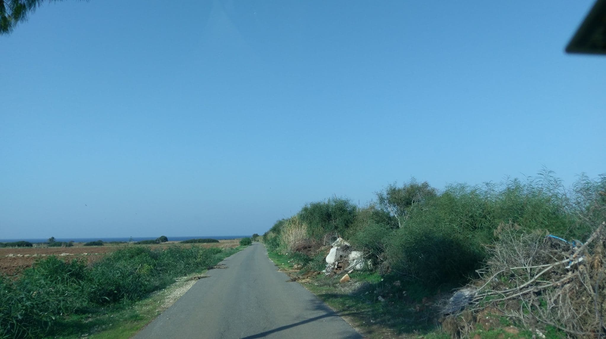 Street view near Yenierenköy, Aigialoúsa — © ozkanilyasaksu (CC BY-SA · Mapillary)