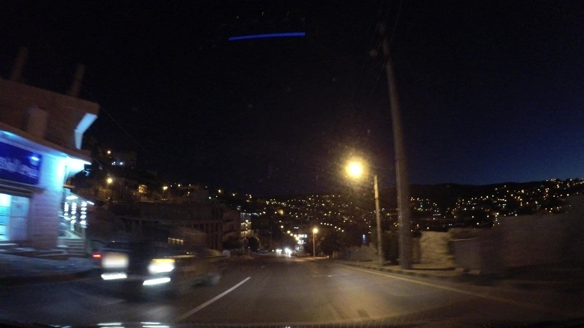 Street view near Over Mountains Hotel, Wādī Mūsá — © kaartcam (CC BY-SA · Mapillary)