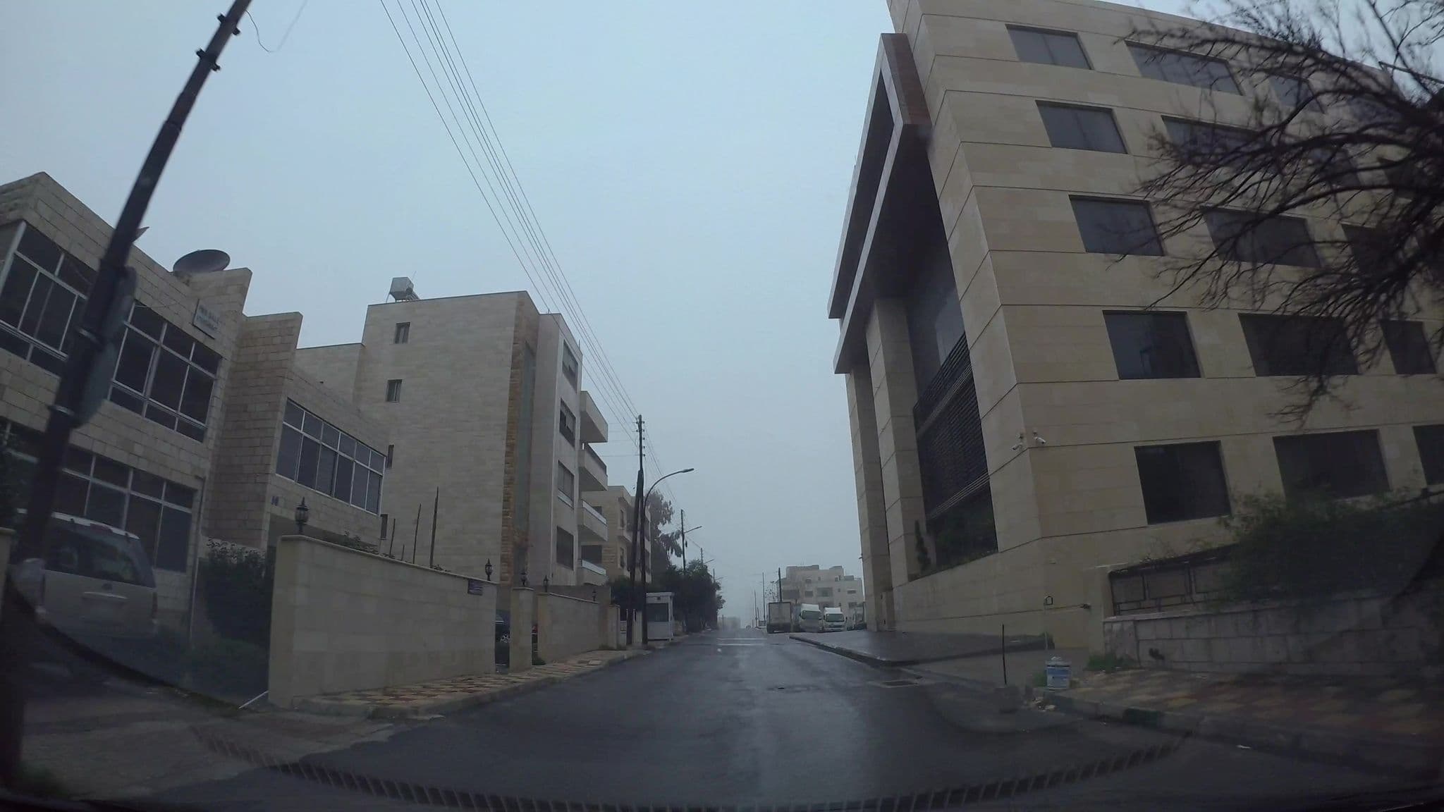 Street view near Forca Restaurant, Ḩayy Khildā — © kaart_1 (CC BY-SA · Mapillary)