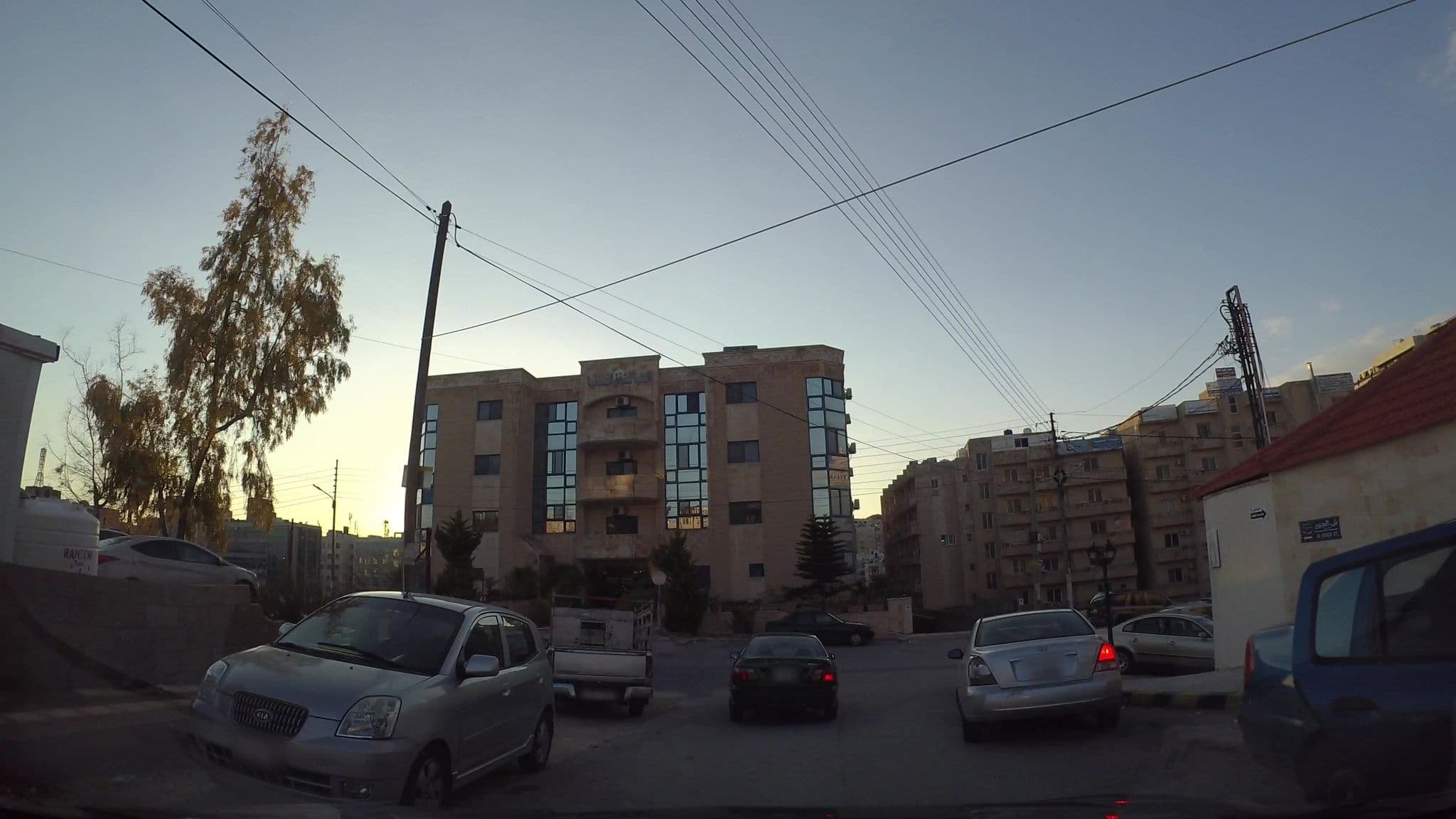 Street view near Olayya Hotel, Al Jubayhah — © kaart_1 (CC BY-SA · Mapillary)