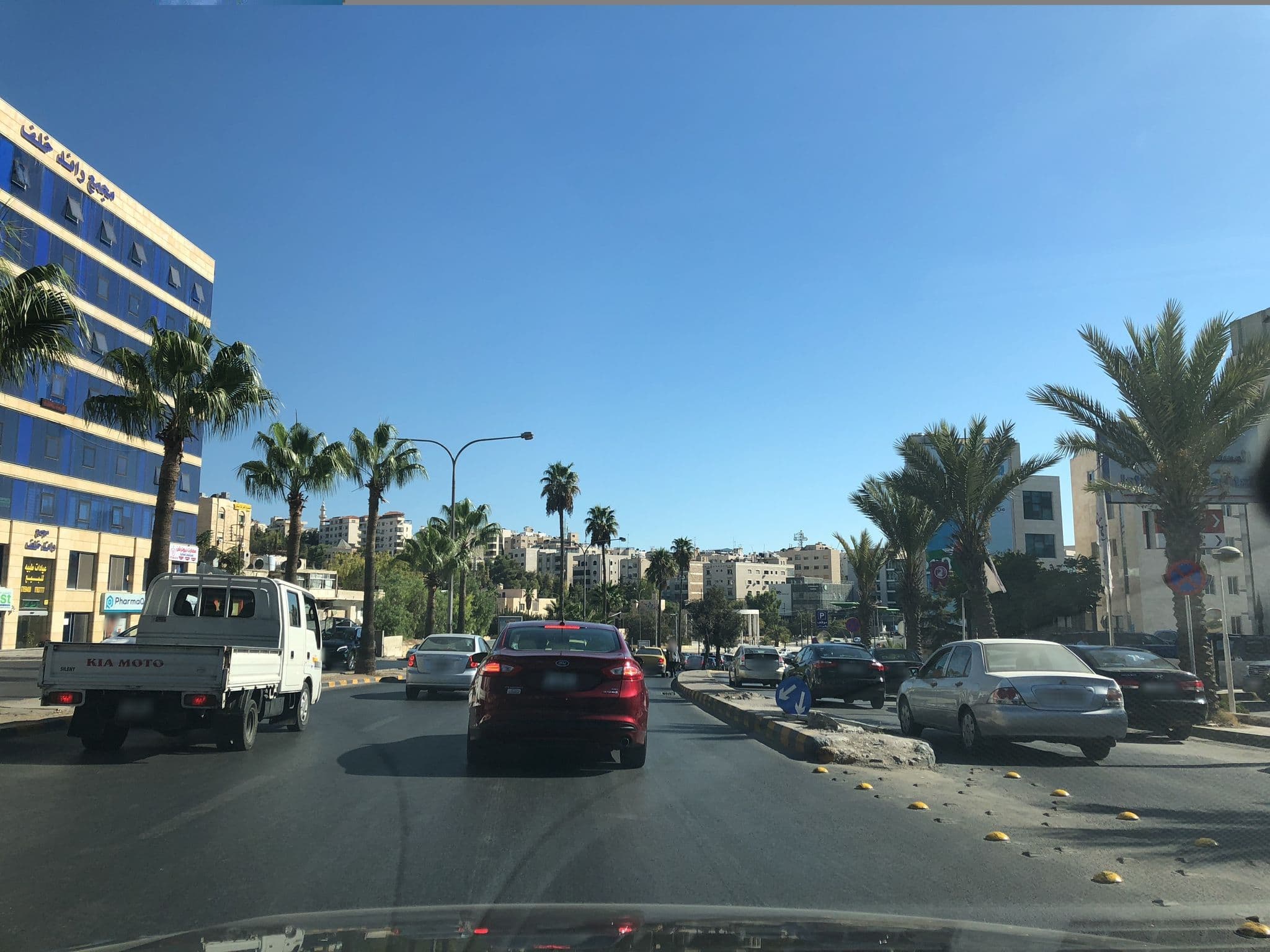 Street view near Kindi Hotel, Al Jubayhah — © calderaio (CC BY-SA · Mapillary)