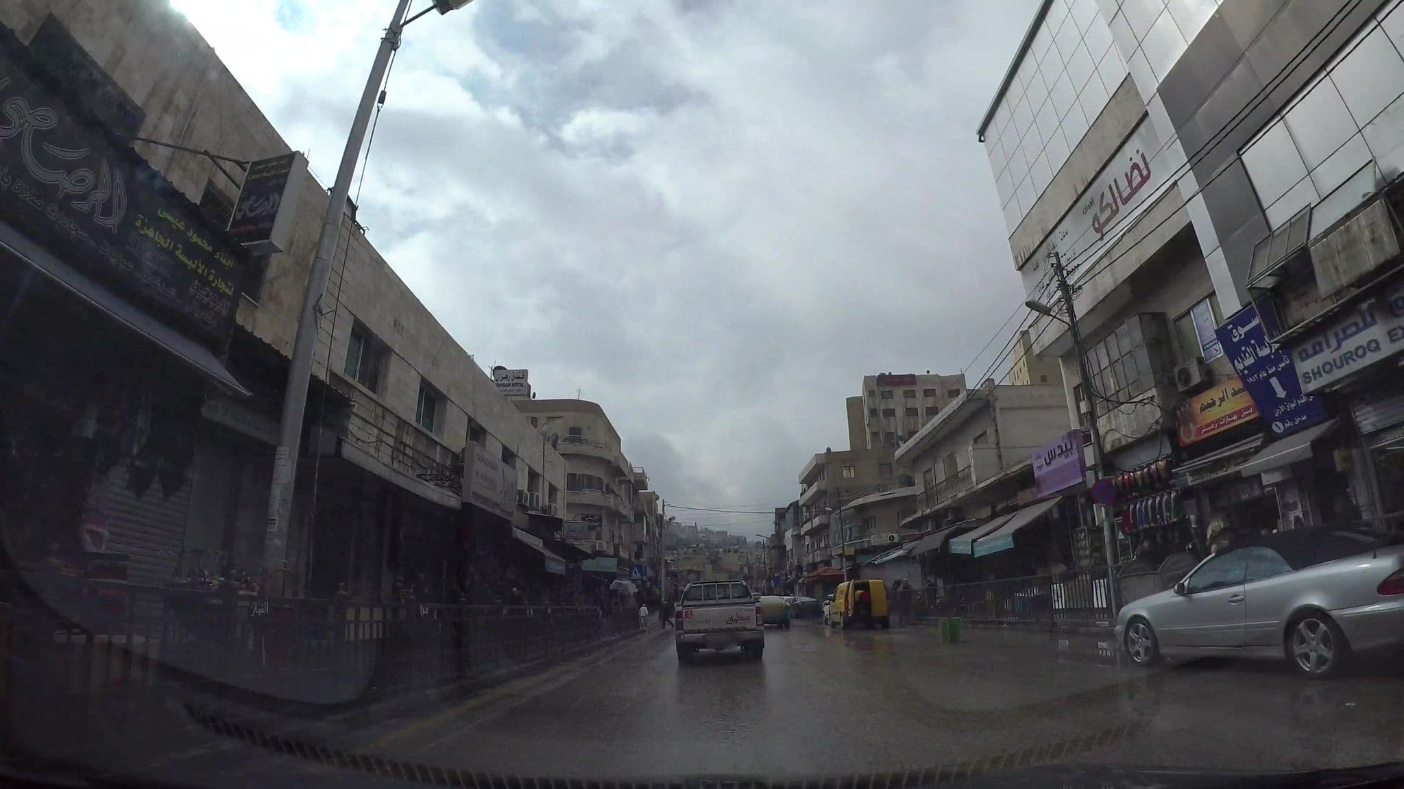 Street view near Zahran Hotel, Amman — © kaart_1 (CC BY-SA · Mapillary)