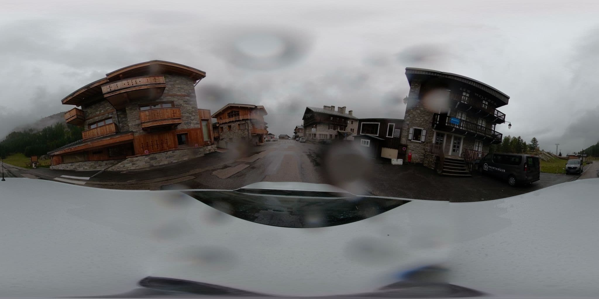 Street view near Chalet Hotel Les Melezes, Tignes — © serfim_cit_y (CC BY-SA · Mapillary)